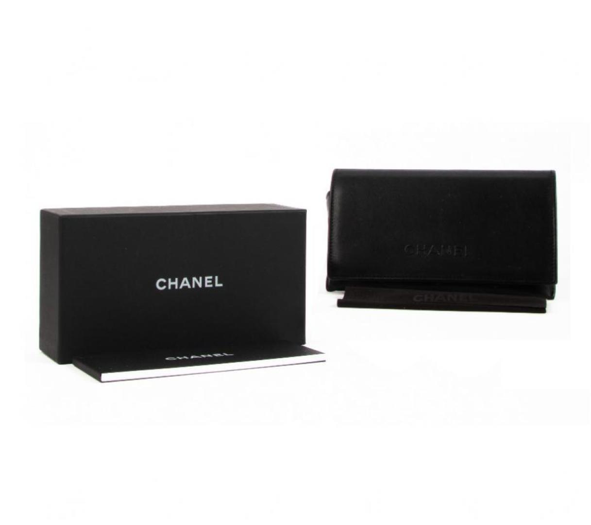 Luxury Women’s Rectangular Sunglasses – Classic Black Designer Style