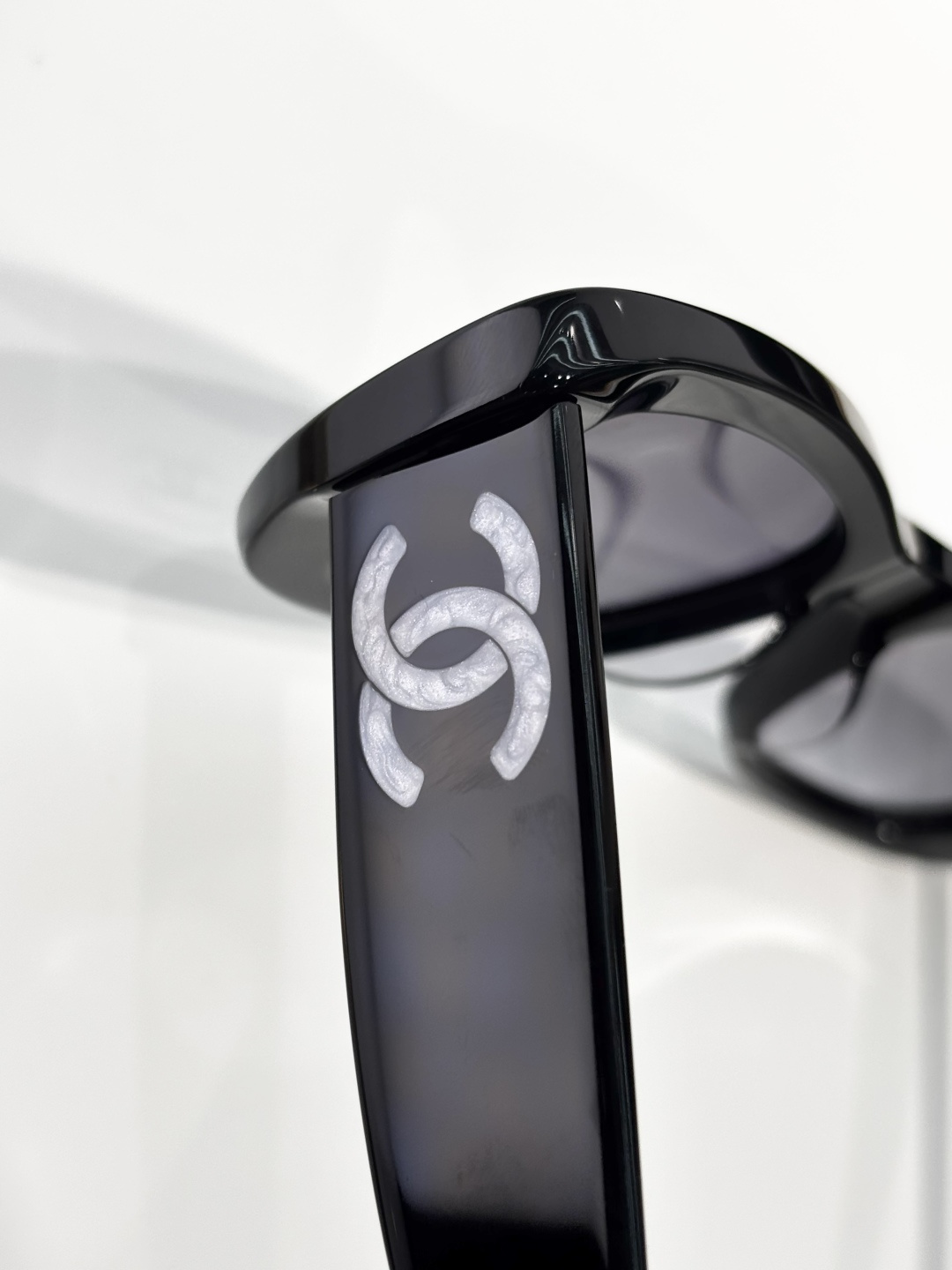 Chanel Oversized Cat-Eye Sunglasses Black Acetate with CC Logo