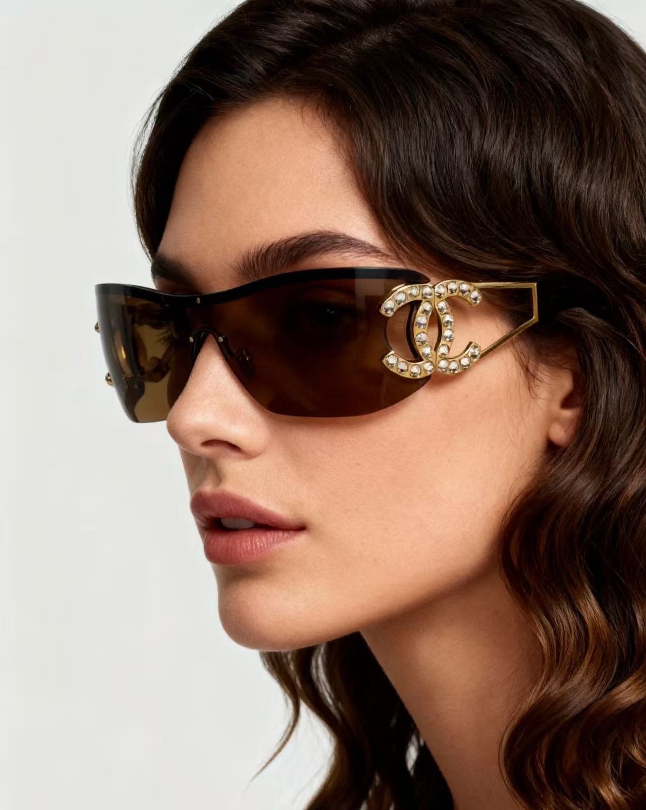 Chanel Exclusive Shield Sunglasses – Silver Metal & Strass Mirror