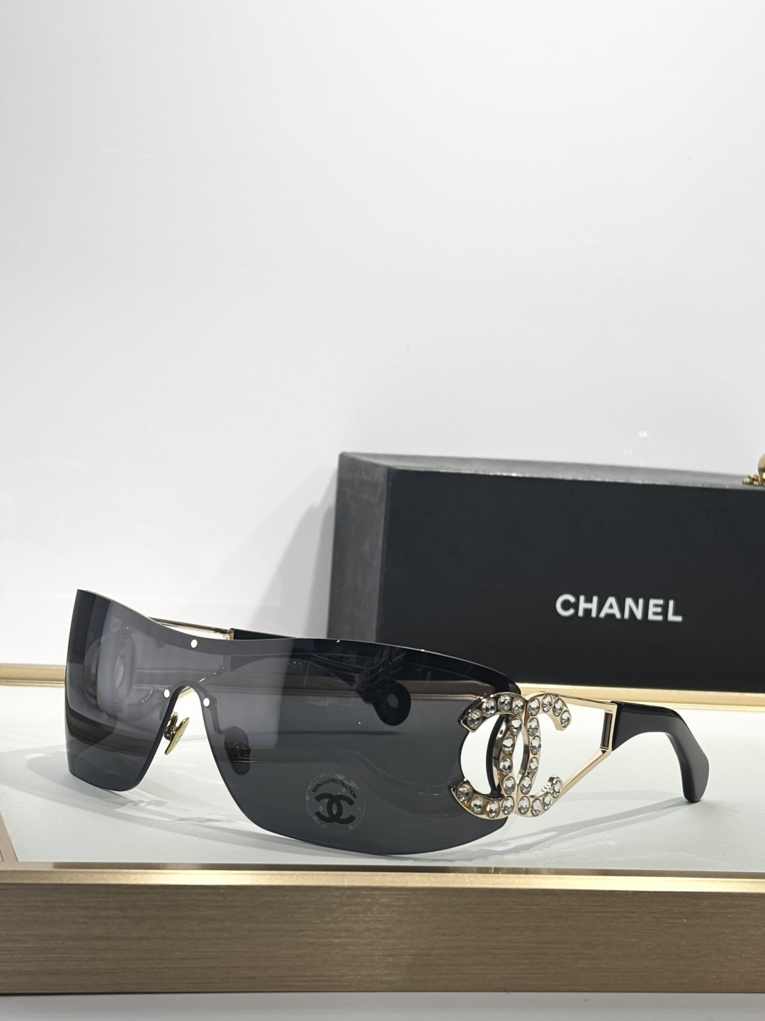 Chanel Luxury Shield Sunglasses – Crystal CC Logo Designer Eyewear