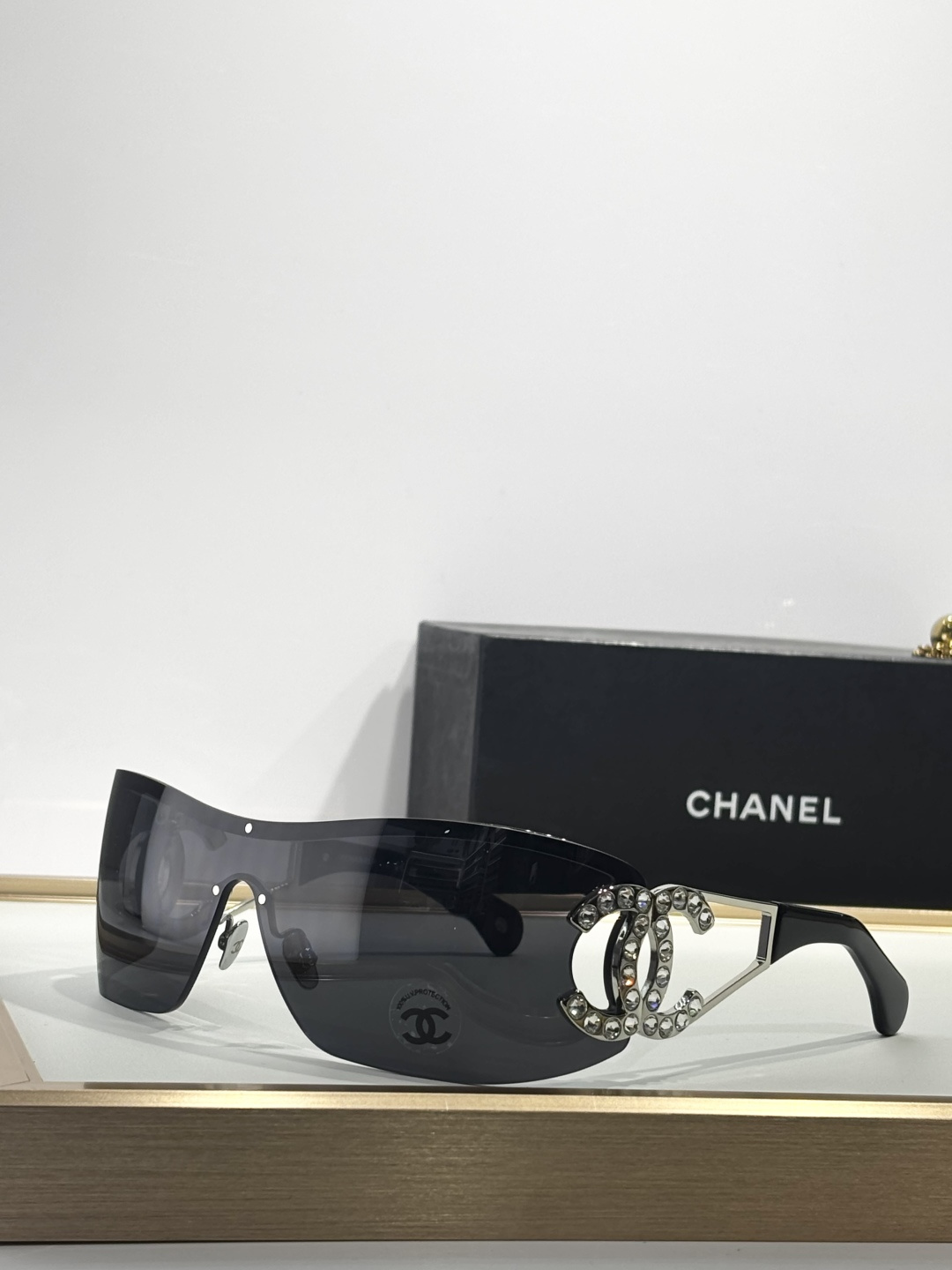 Chanel Luxury Shield Sunglasses – Crystal CC Logo Designer Eyewear