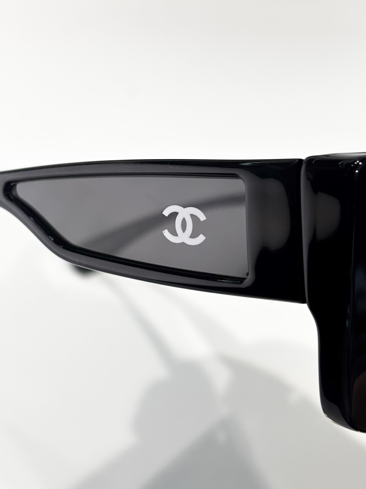Chanel Luxury Butterfly Sunglasses – Elegant Black Frame & Tinted Lenses