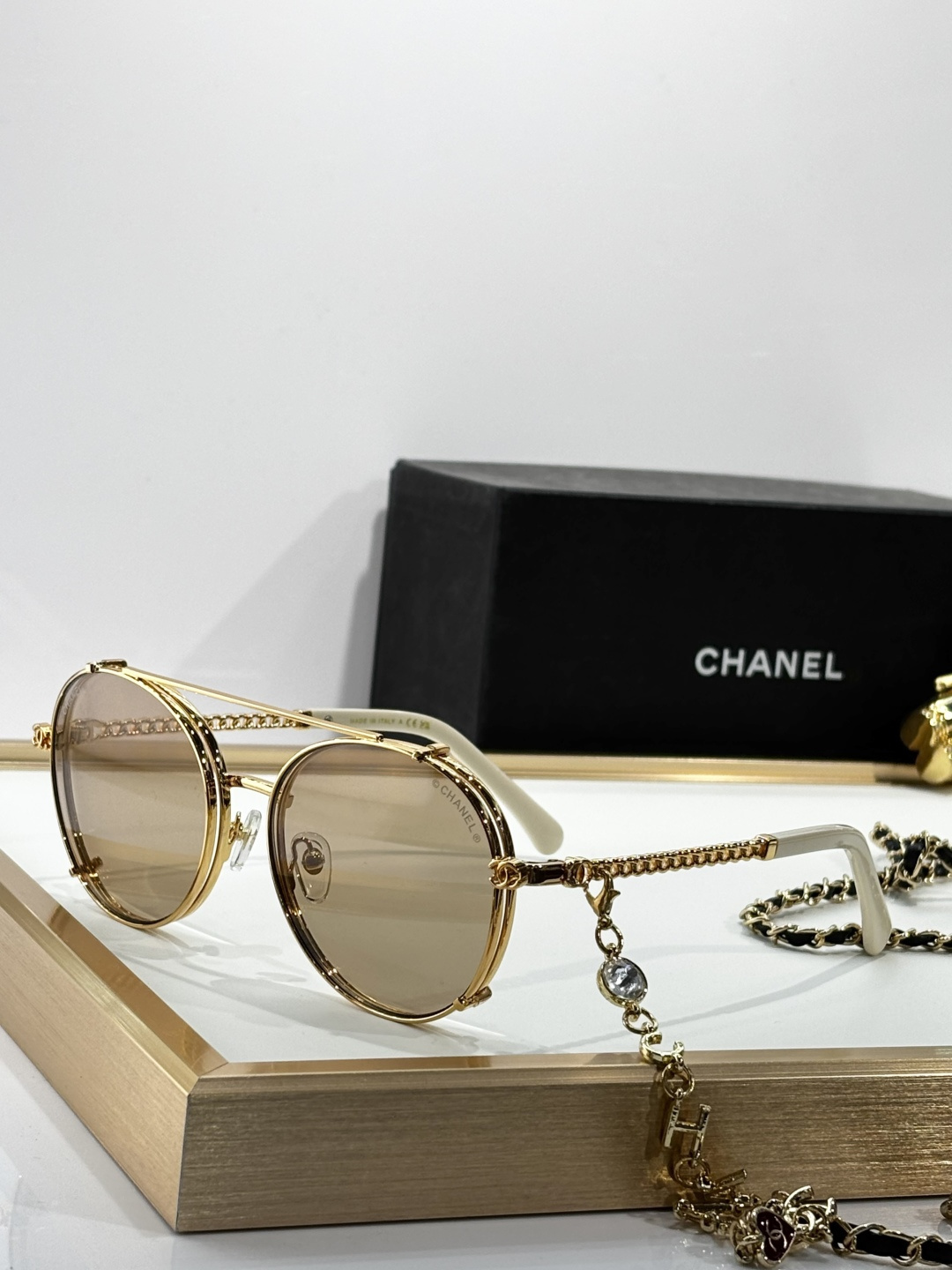 Chanel Gold Aviator Sunglasses Chain – Designer Style