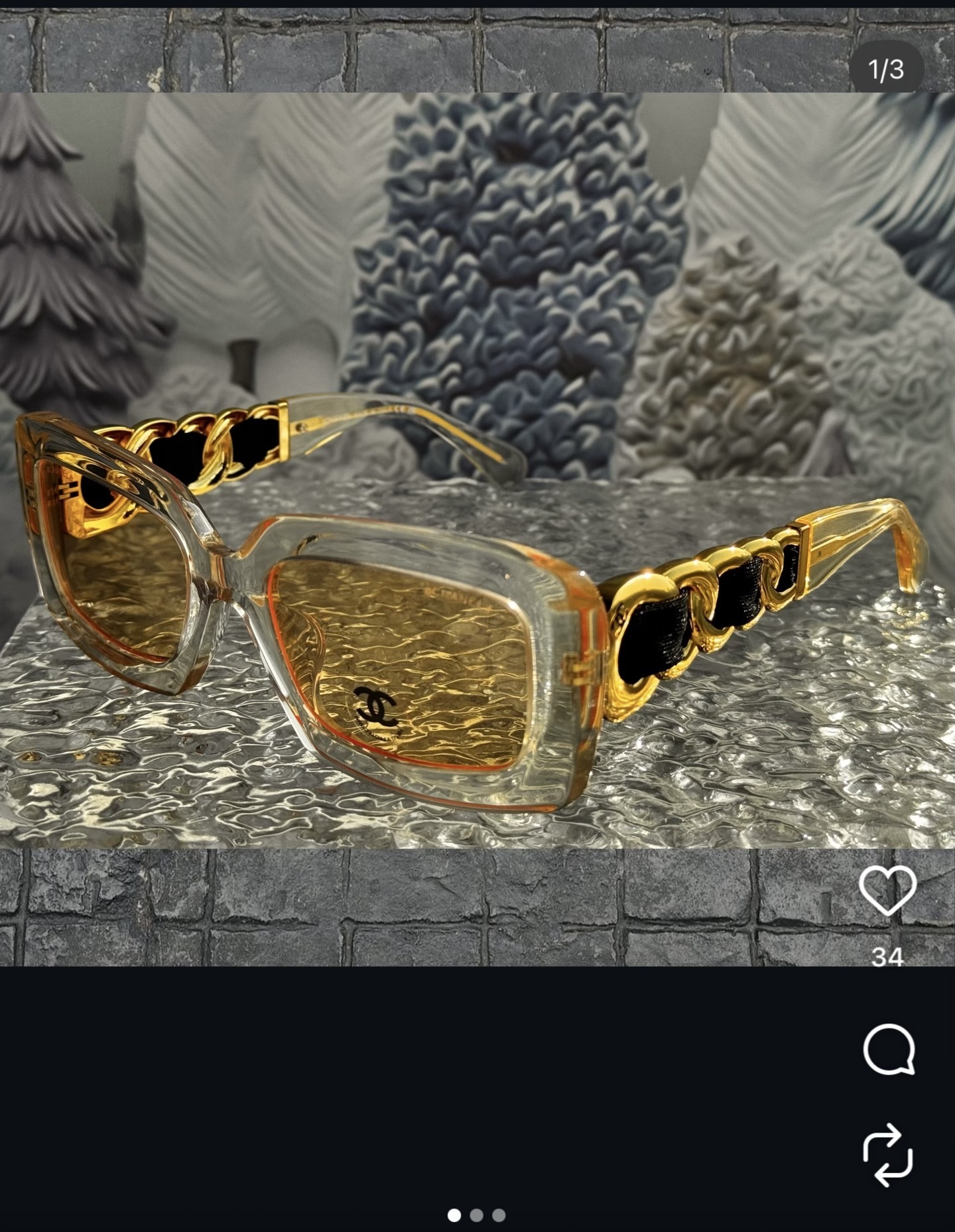 Luxury Black Rectangular Sunglasses with Iconic Gold Chain Links