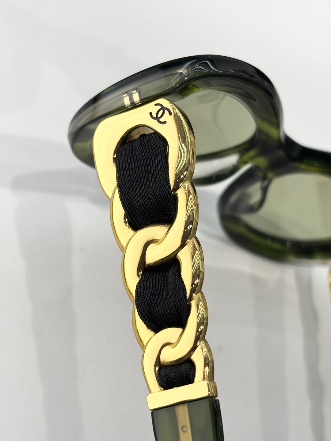 Chanel Luxury Oversized Cat-Eye Sunglasses with Gold Chain Detail