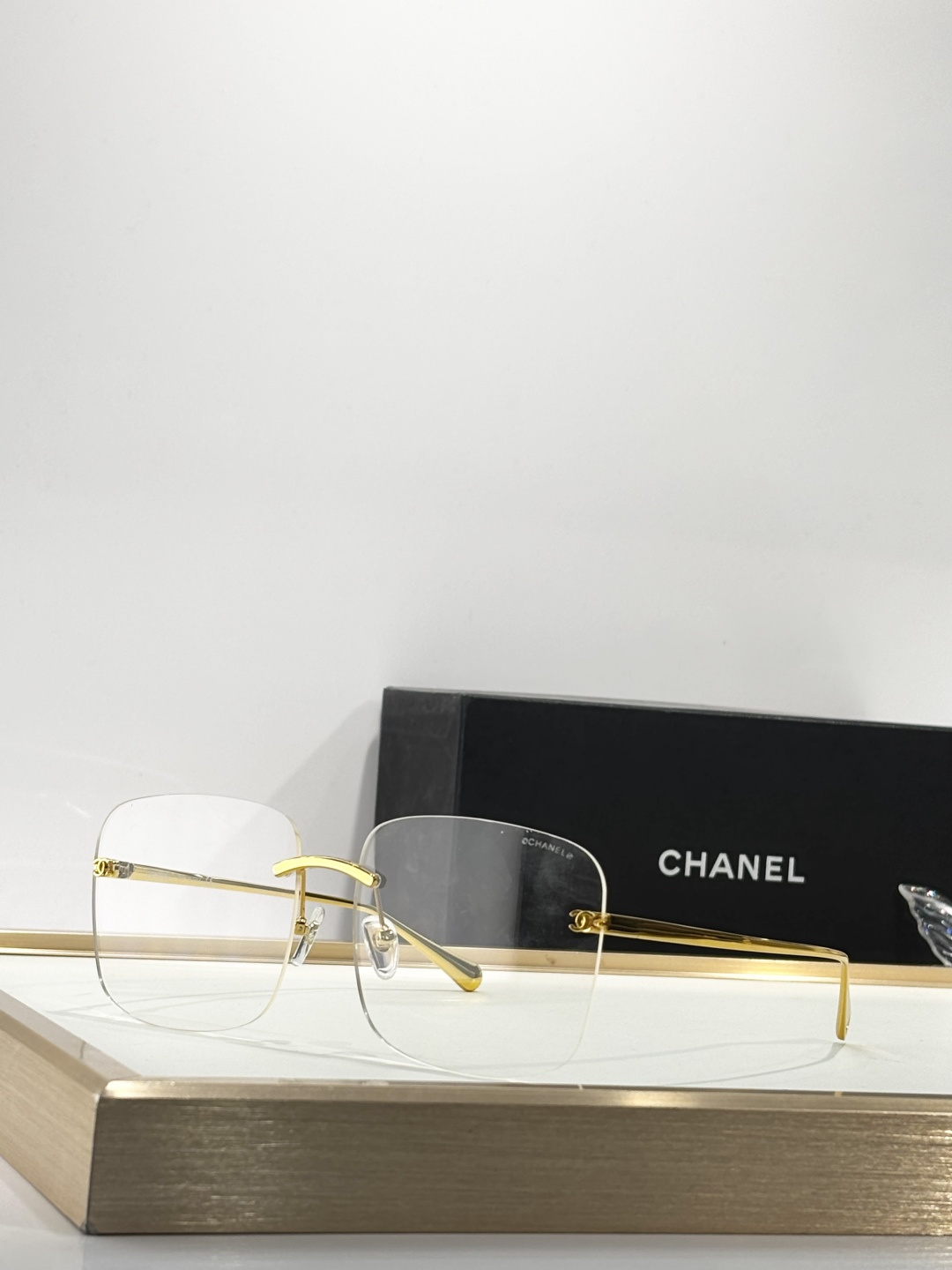 Chanel Luxury Rimless Square Sunglasses – Elegant Designer Eyewear
