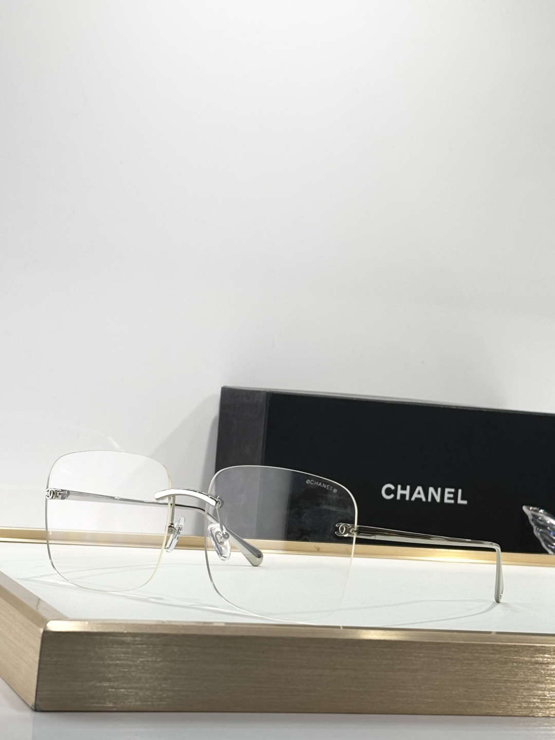 Chanel Luxury Rimless Square Sunglasses – Elegant Designer Eyewear