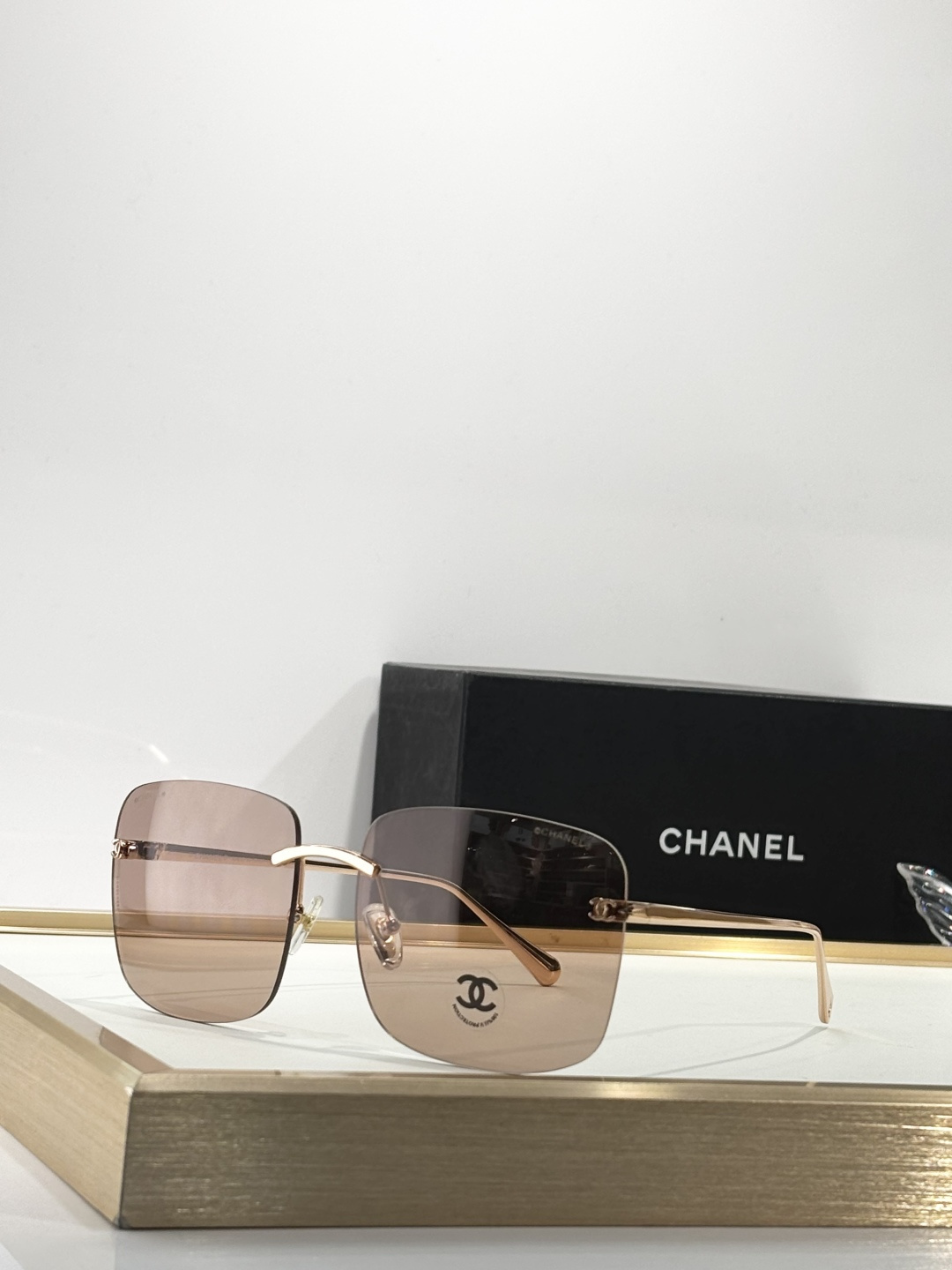 Chanel Luxury Rimless Square Sunglasses – Elegant Designer Eyewear