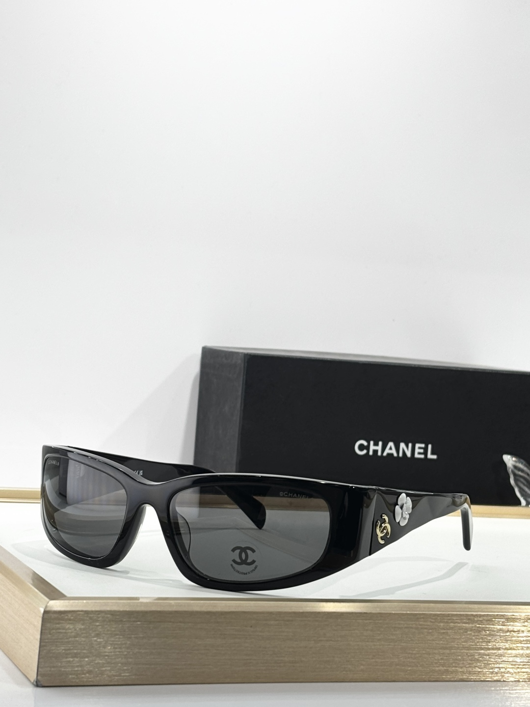 flower Chanel Black Oval Sunglasses – Chanel Black Oval Sunglasses
