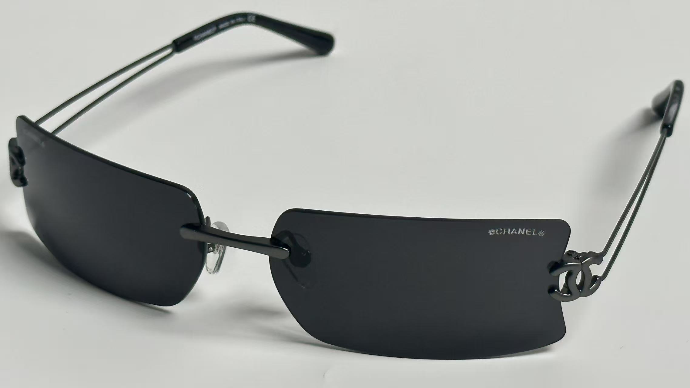 Luxury Chanel Y2K Rimless Sunglasses Rhinestone CC Logo Brown Gradient