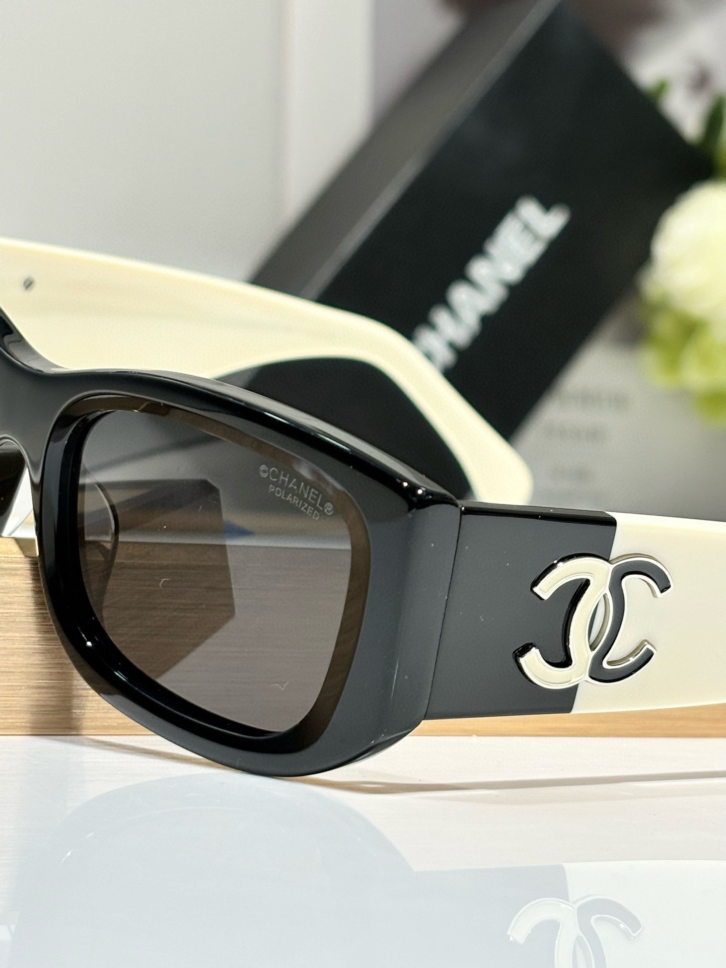 Chanel Luxury Polarized Rectangular Sunglasses – Black & Cream