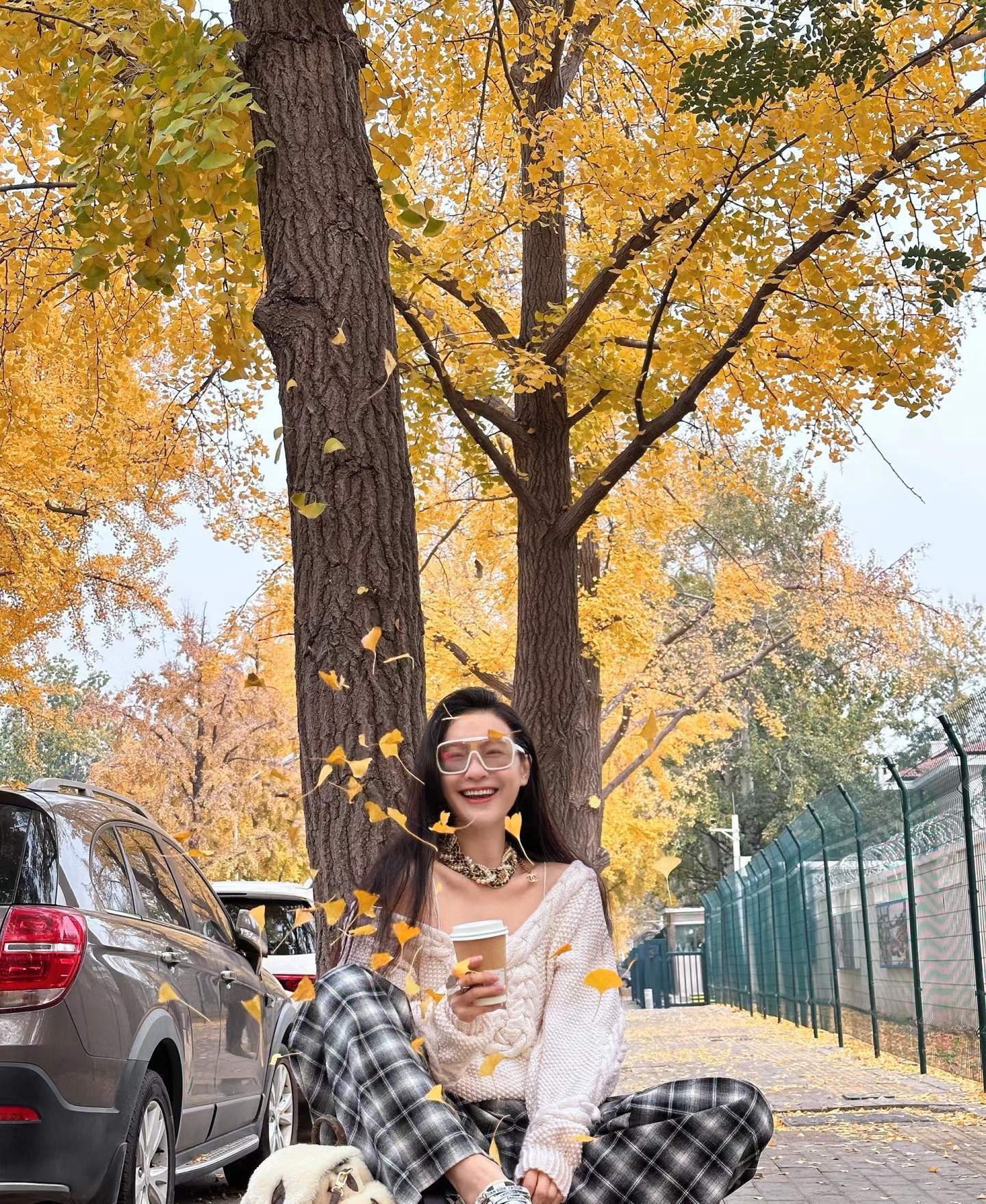 Chanel White Shield Sunglasses – Pink Mirrored Lens Luxury Eyewear