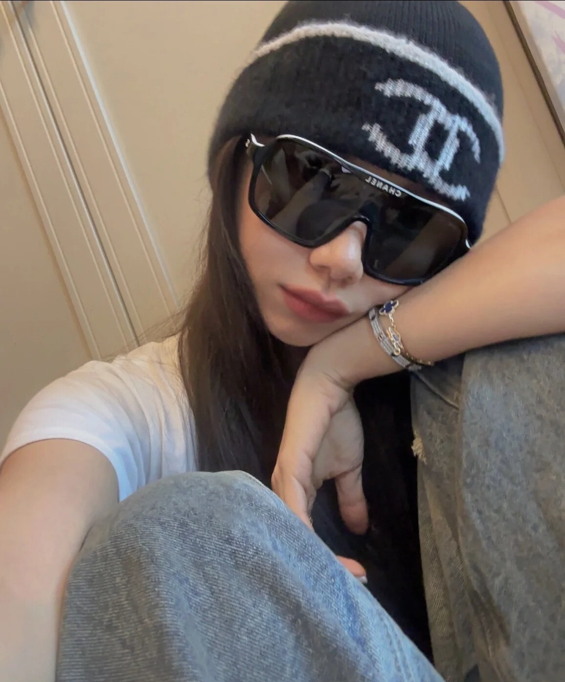 Luxury Designer Shield Sunglasses – Oversized Black Winter Eyewear