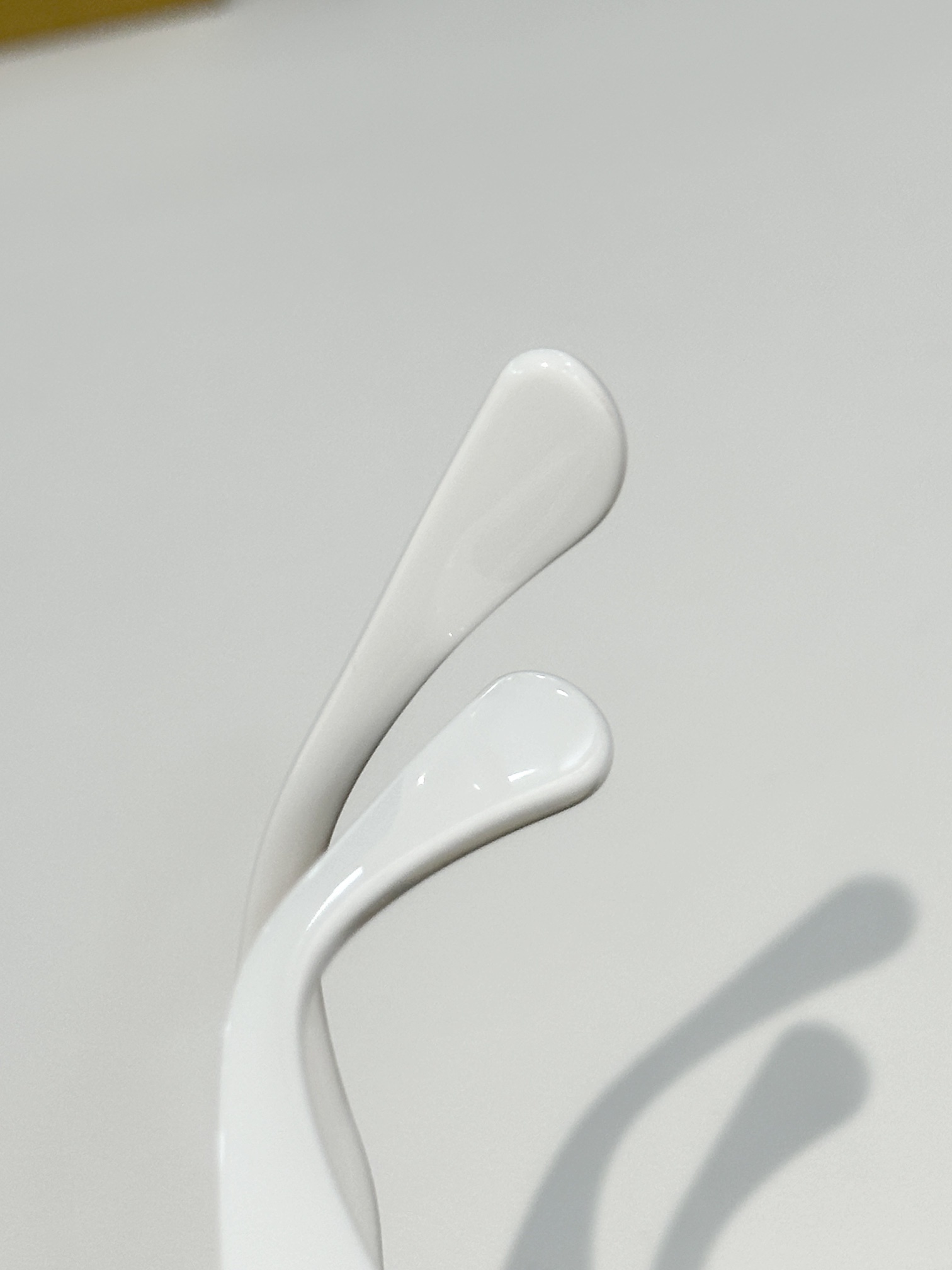 Luxury Chanel Polarized Cat-Eye Sunglasses with Braided Chain Logo