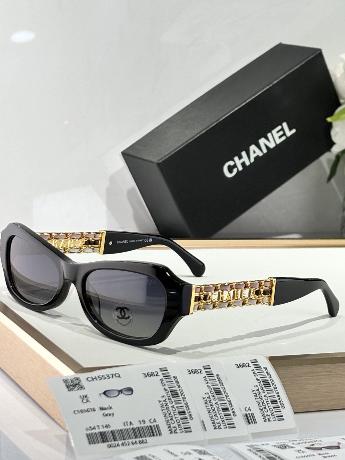 Chanel CH5537Q Cat-Eye Sunglasses – Luxury Interwoven Chain Design