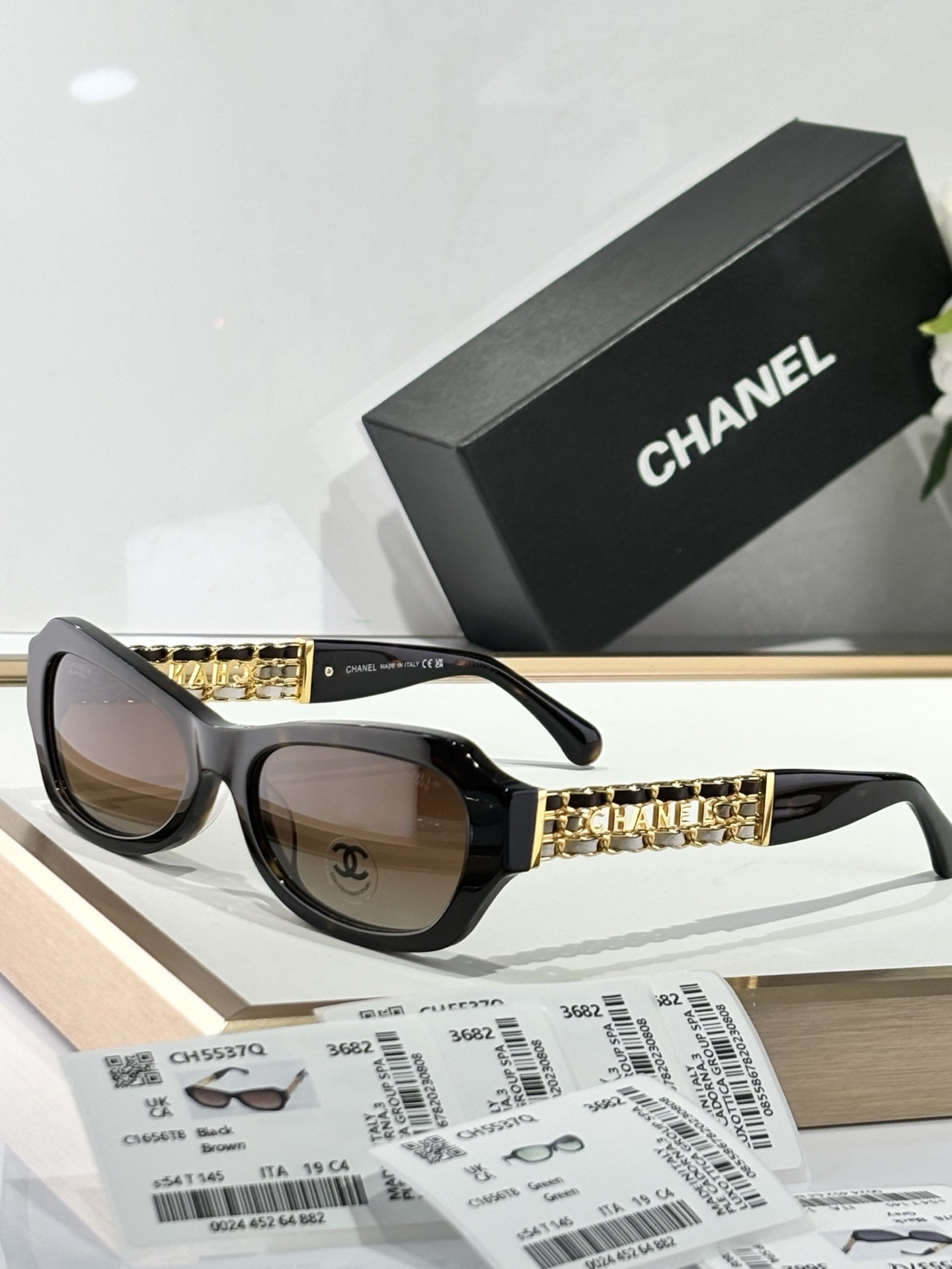 Chanel CH5537Q Cat-Eye Sunglasses – Luxury Interwoven Chain Design