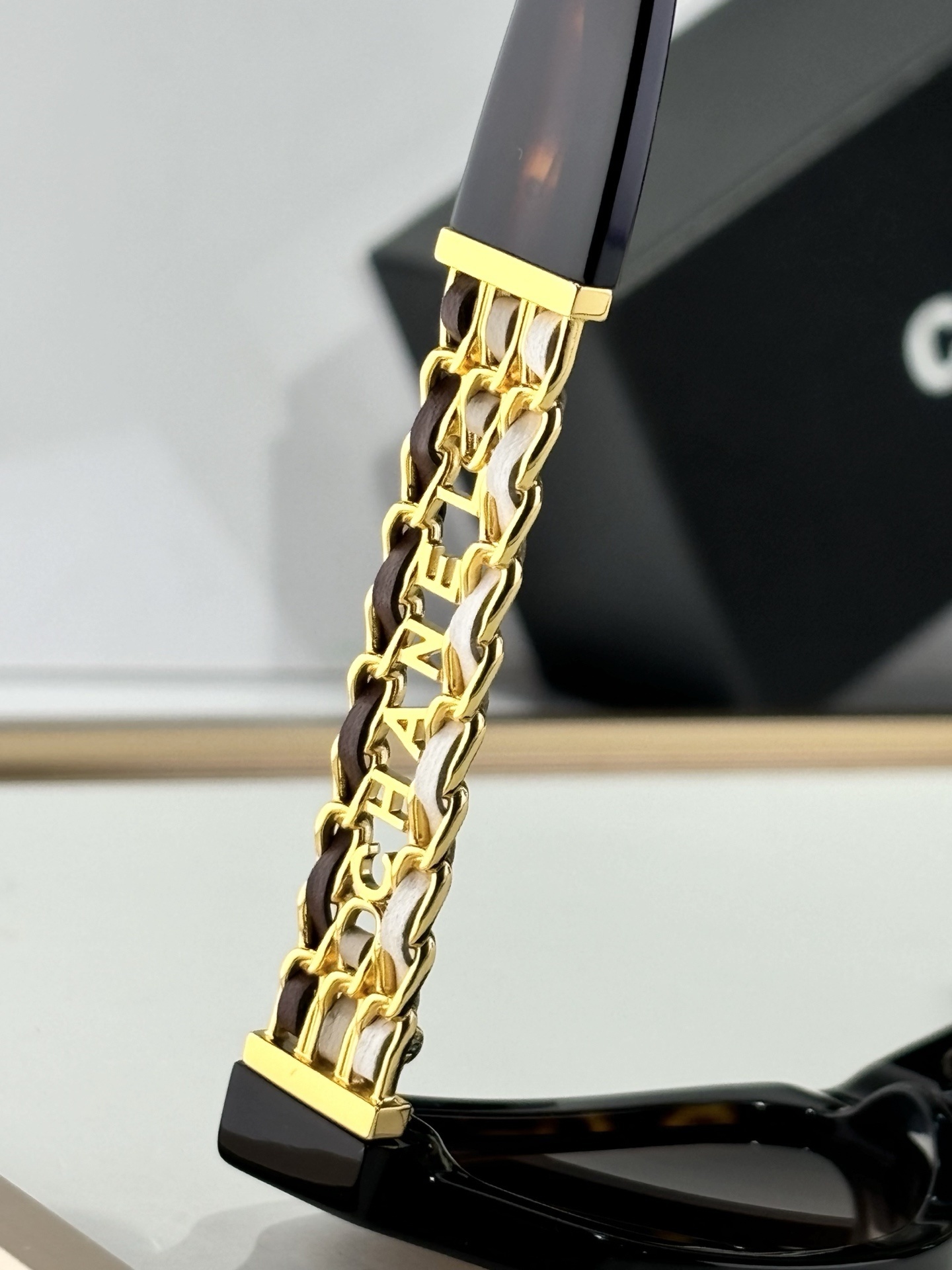 Chanel CH5537Q Cat-Eye Sunglasses – Luxury Interwoven Chain Design