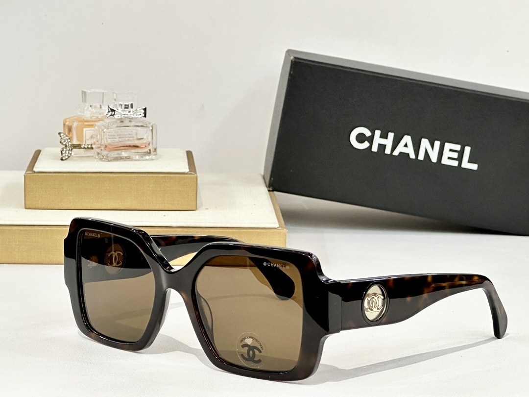 Luxury Chanel Oversized Square Sunglasses – Iconic CC Logo Design
