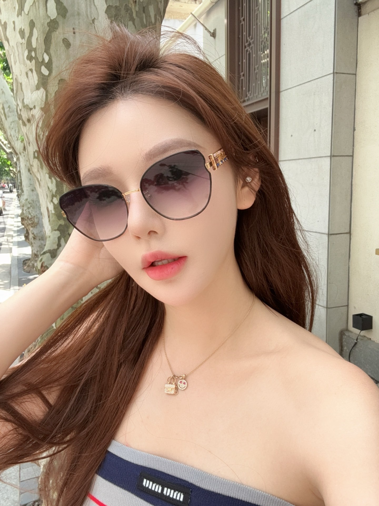 Luxury Women’s Oversized Gradient Sunglasses – Elegant Gold Frame