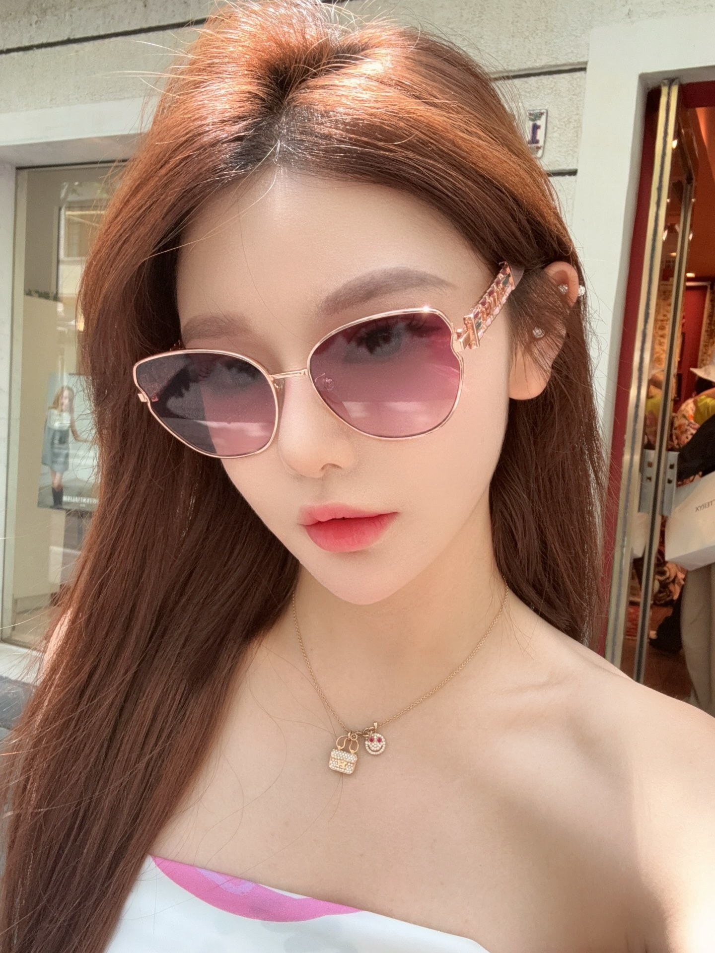 Luxury Women’s Oversized Gradient Sunglasses – Elegant Gold Frame