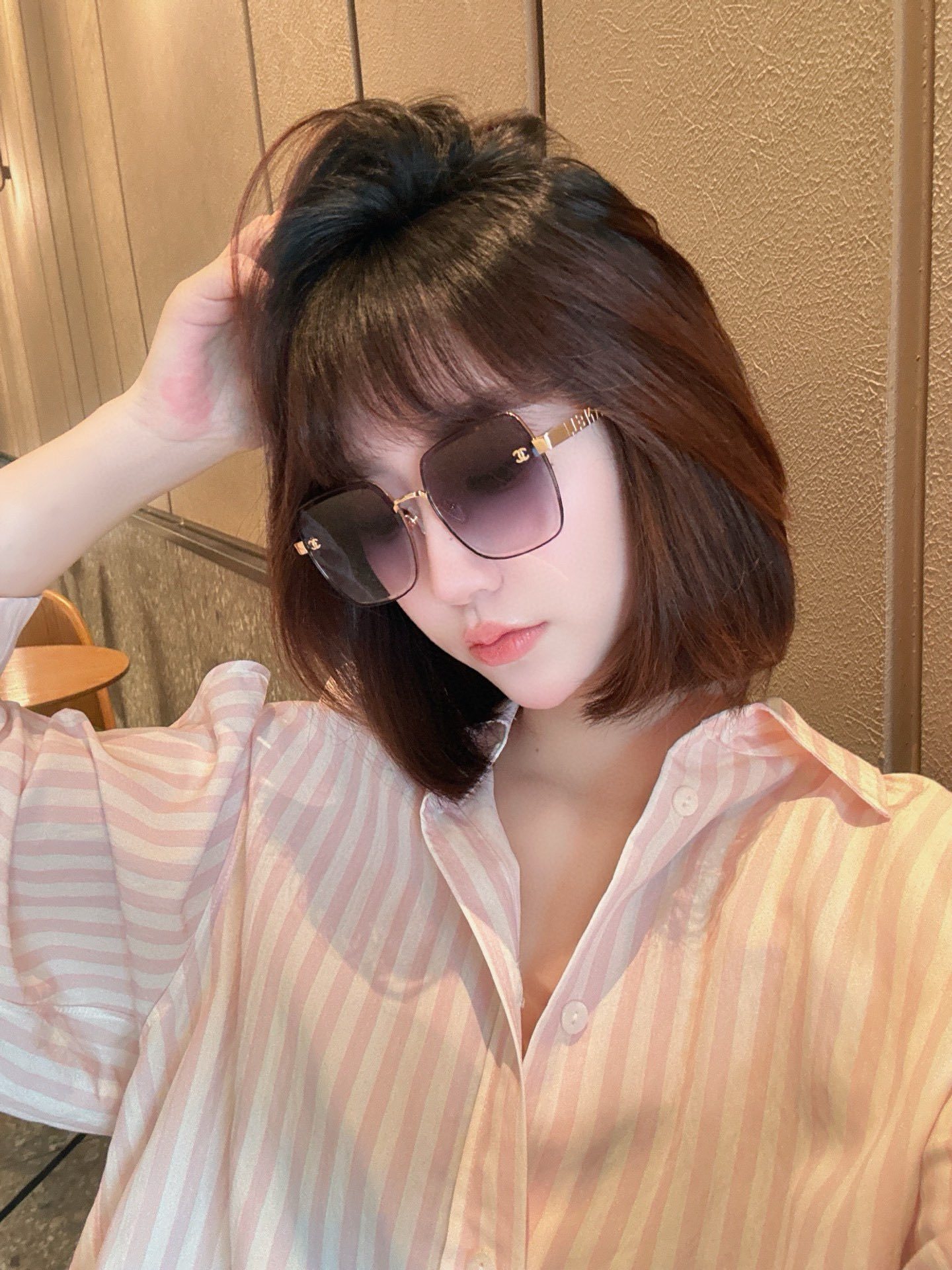 Designer Oversized Square Sunglasses – Gold Metal Frame