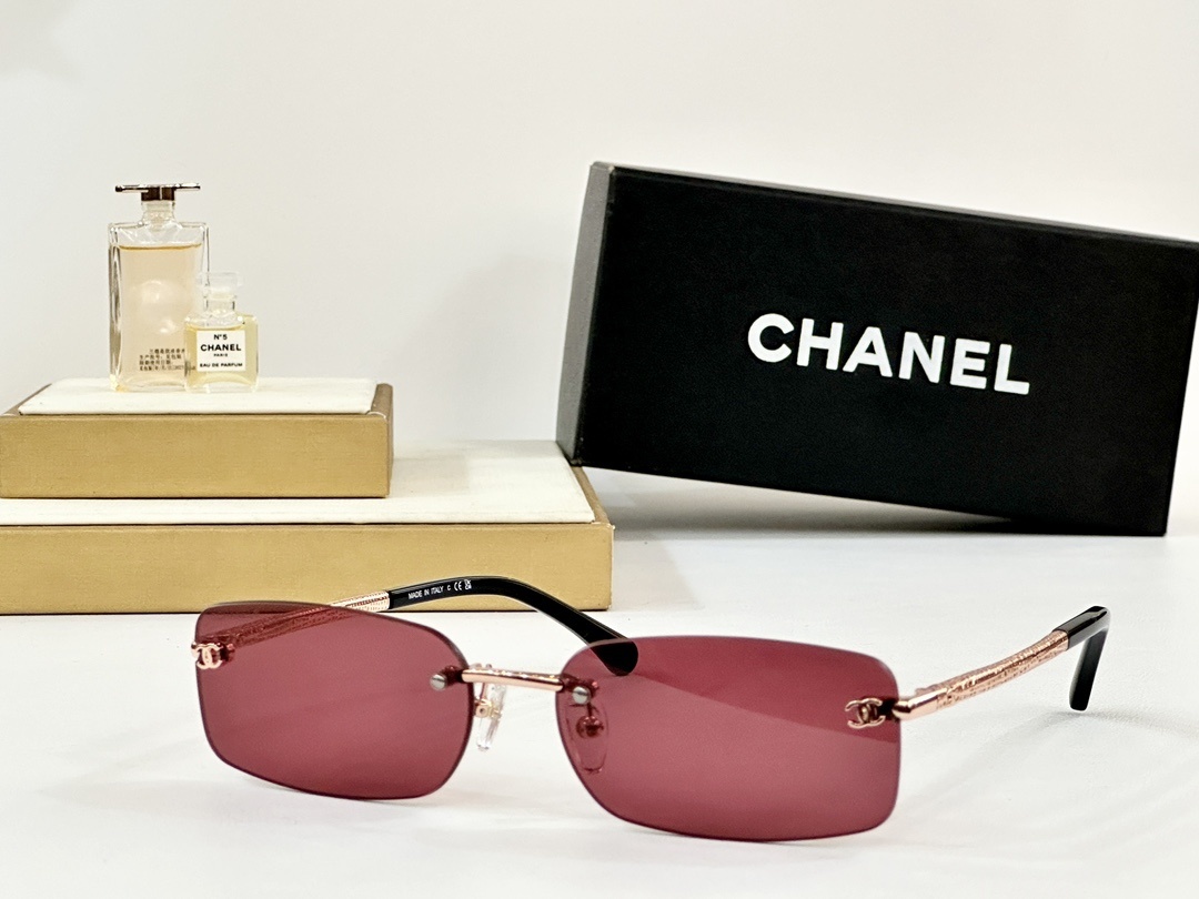 Chanel Luxury Rimless Rectangular Sunglasses with CC Logo – Y2K Style