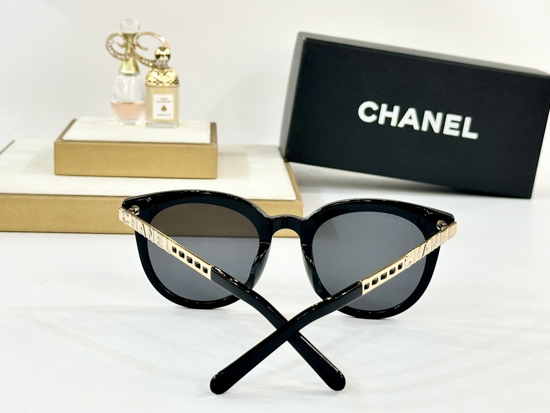 Chanel Luxury Women’s Oversized Sunglasses with CC Logo Temples