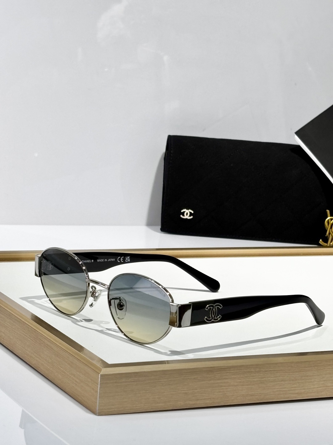 gradient Chanel Silver Frame Oval Sunglasses – Chanel Silver Frame