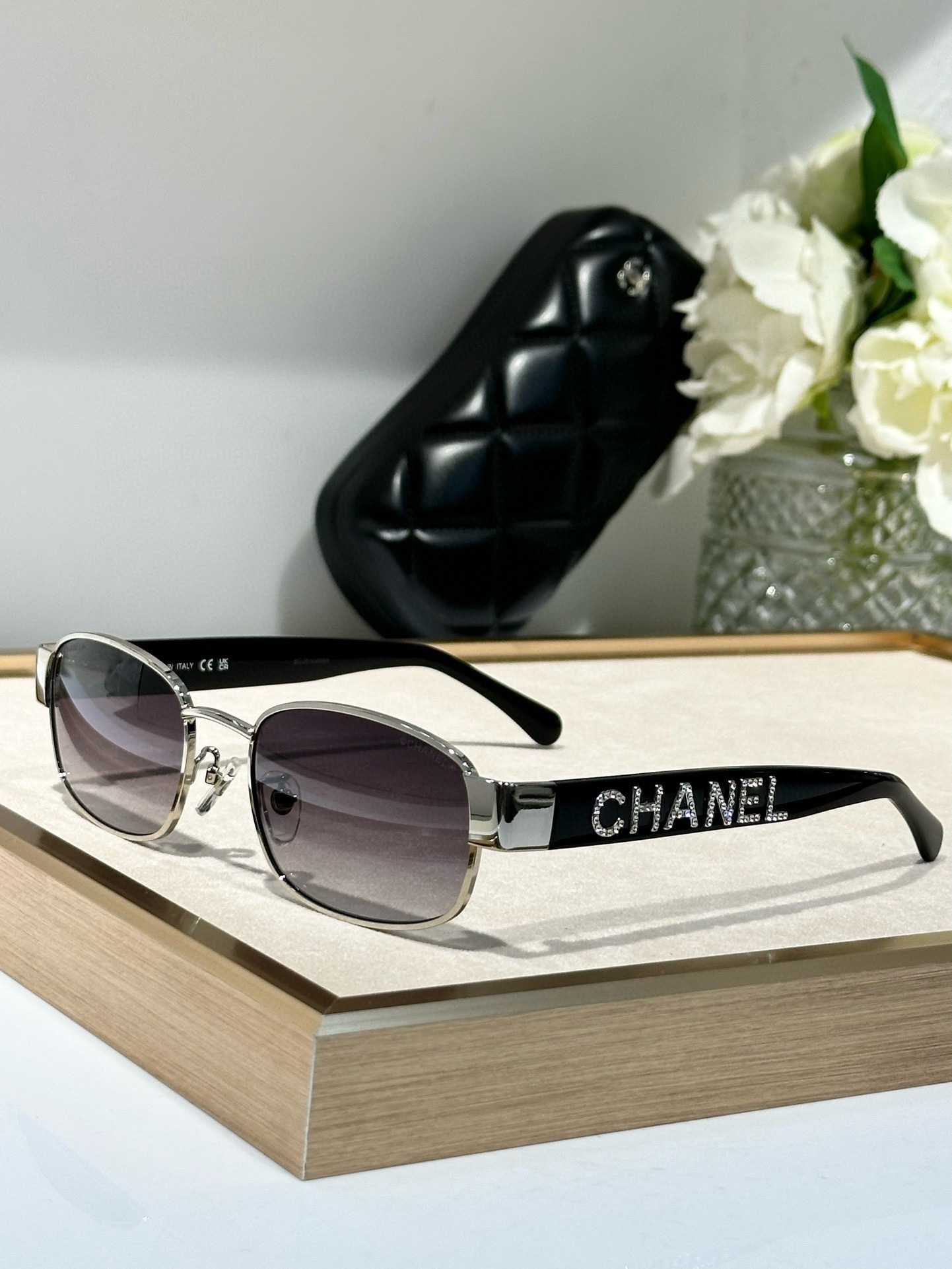 Chanel Luxury Rectangular Sunglasses – Elegant Metal Frame Series
