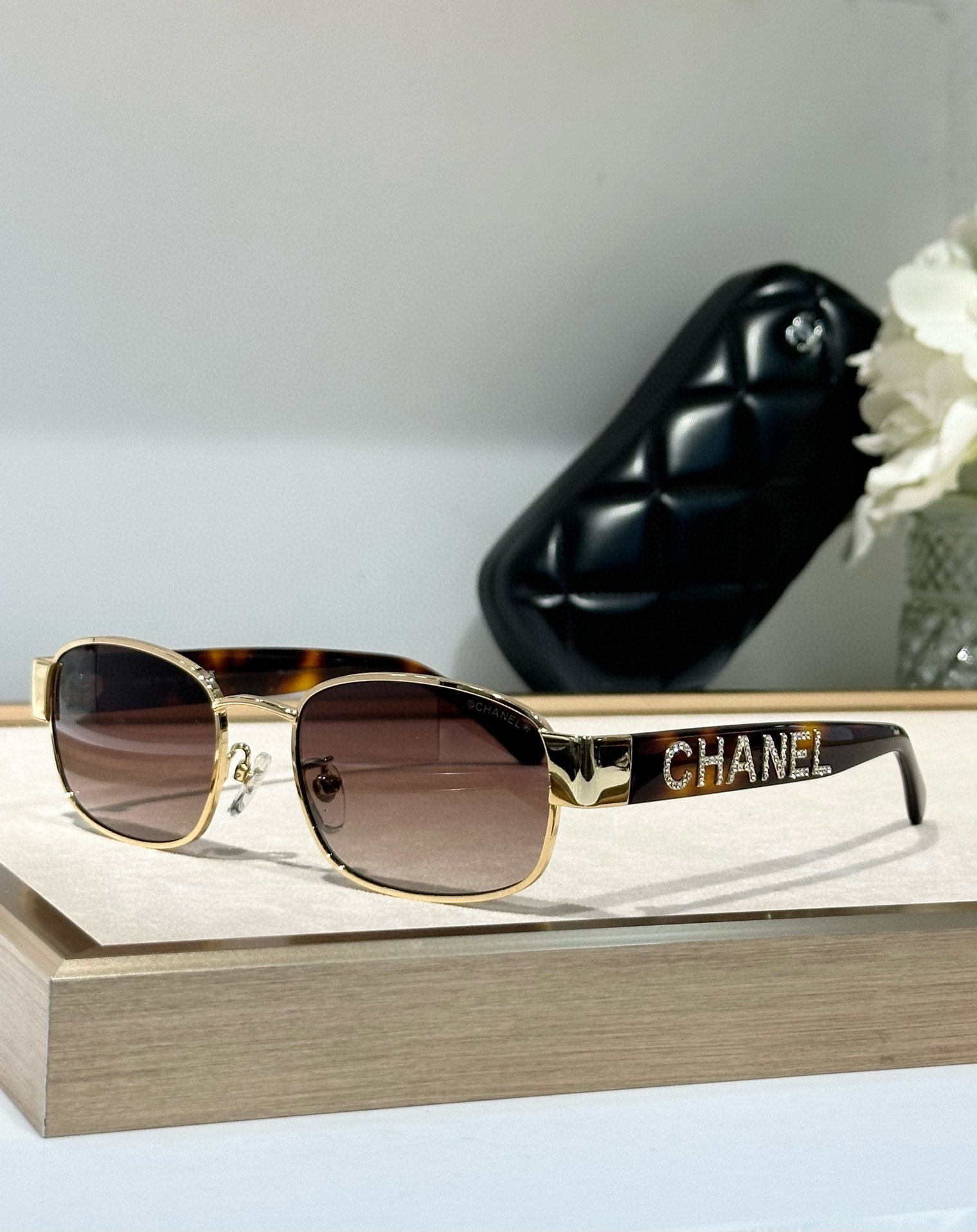 Chanel Luxury Rectangular Sunglasses – Elegant Metal Frame Series