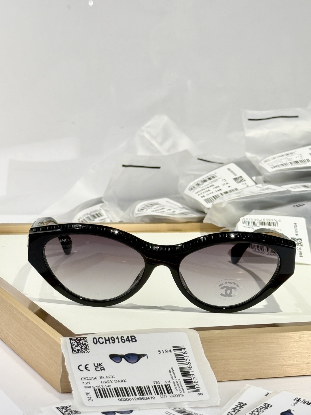 gradient Chanel Black Cat-Eye Sunglasses – Chanel Black Cat-Eye