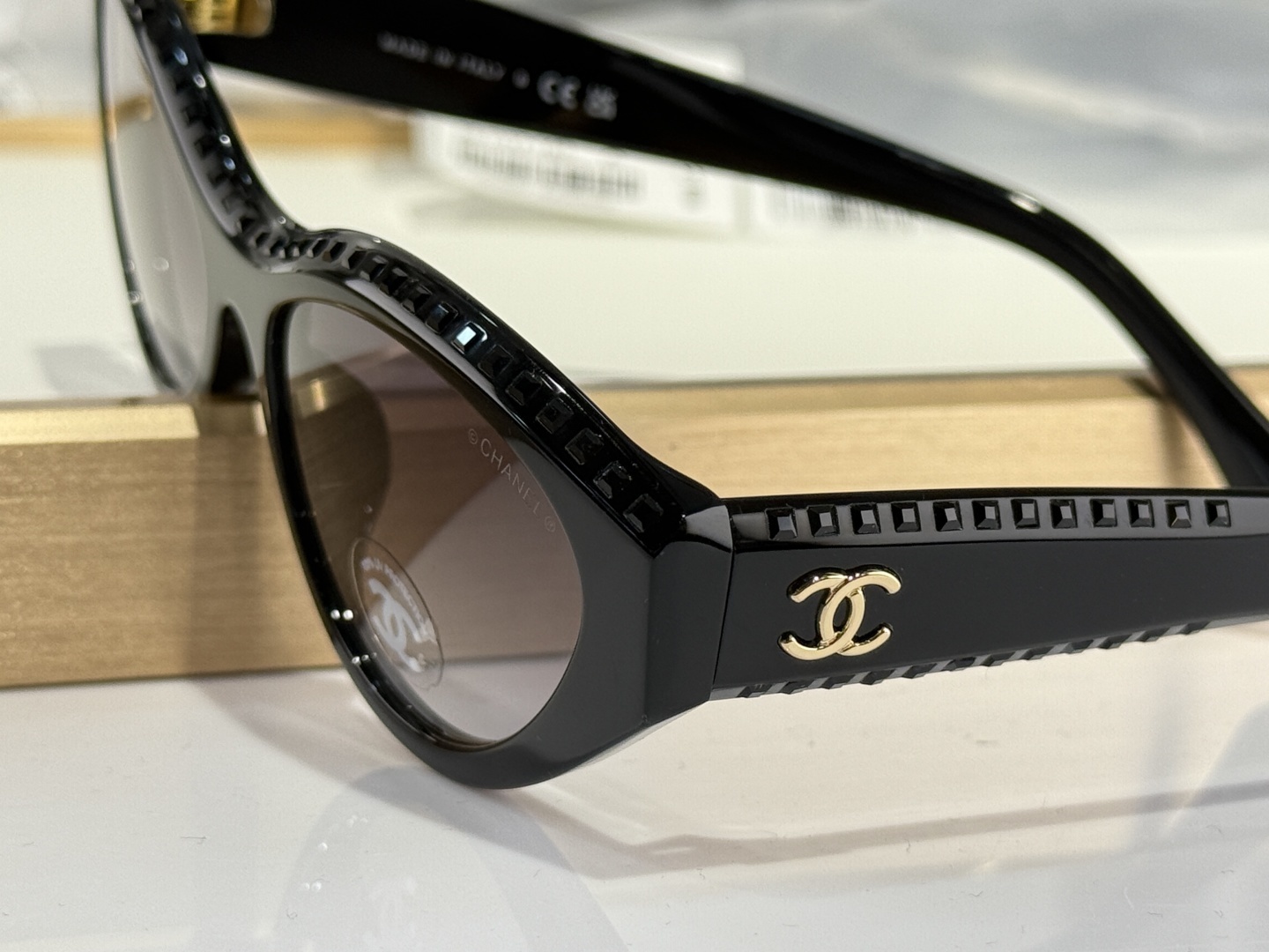 Chanel CH9164B Luxury Cat Eye Sunglasses – Black & Grey Gradient