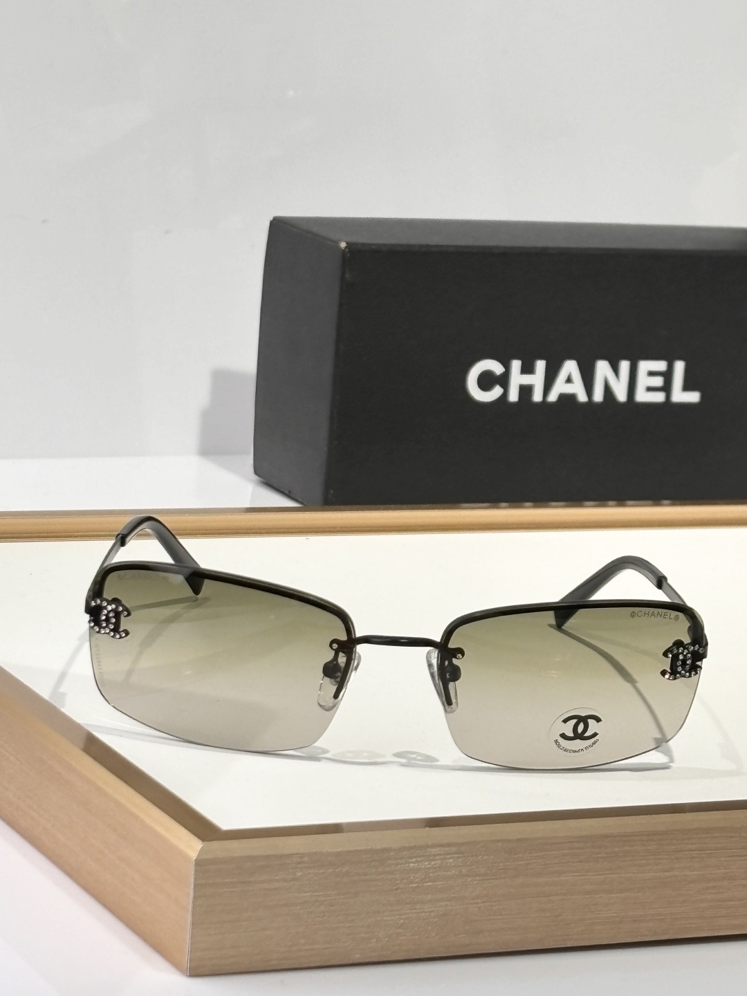 Luxury Chanel Rimless Gradient Sunglasses with Rhinestone CC Logo