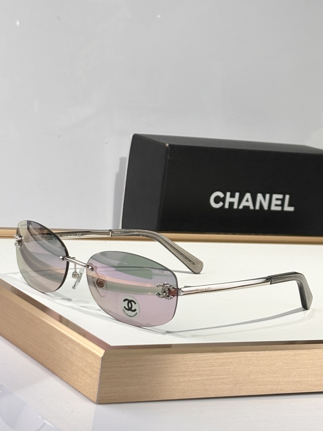 Chanel Rimless Silver Sunglasses – Chanel Rimless Silver Frame
