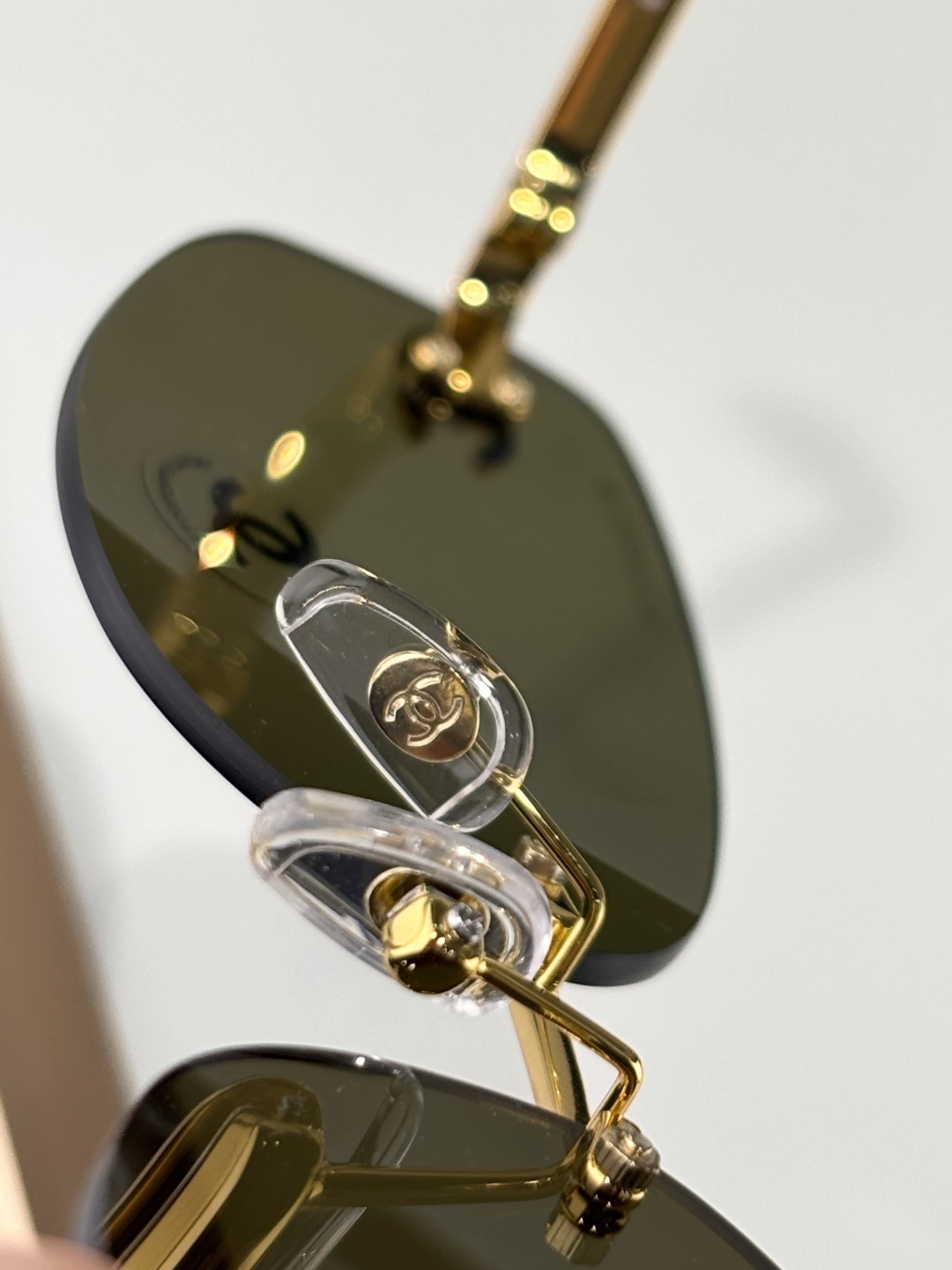 Chanel Luxury Rimless Sunglasses – Elegant Oval CC Logo Eyewear