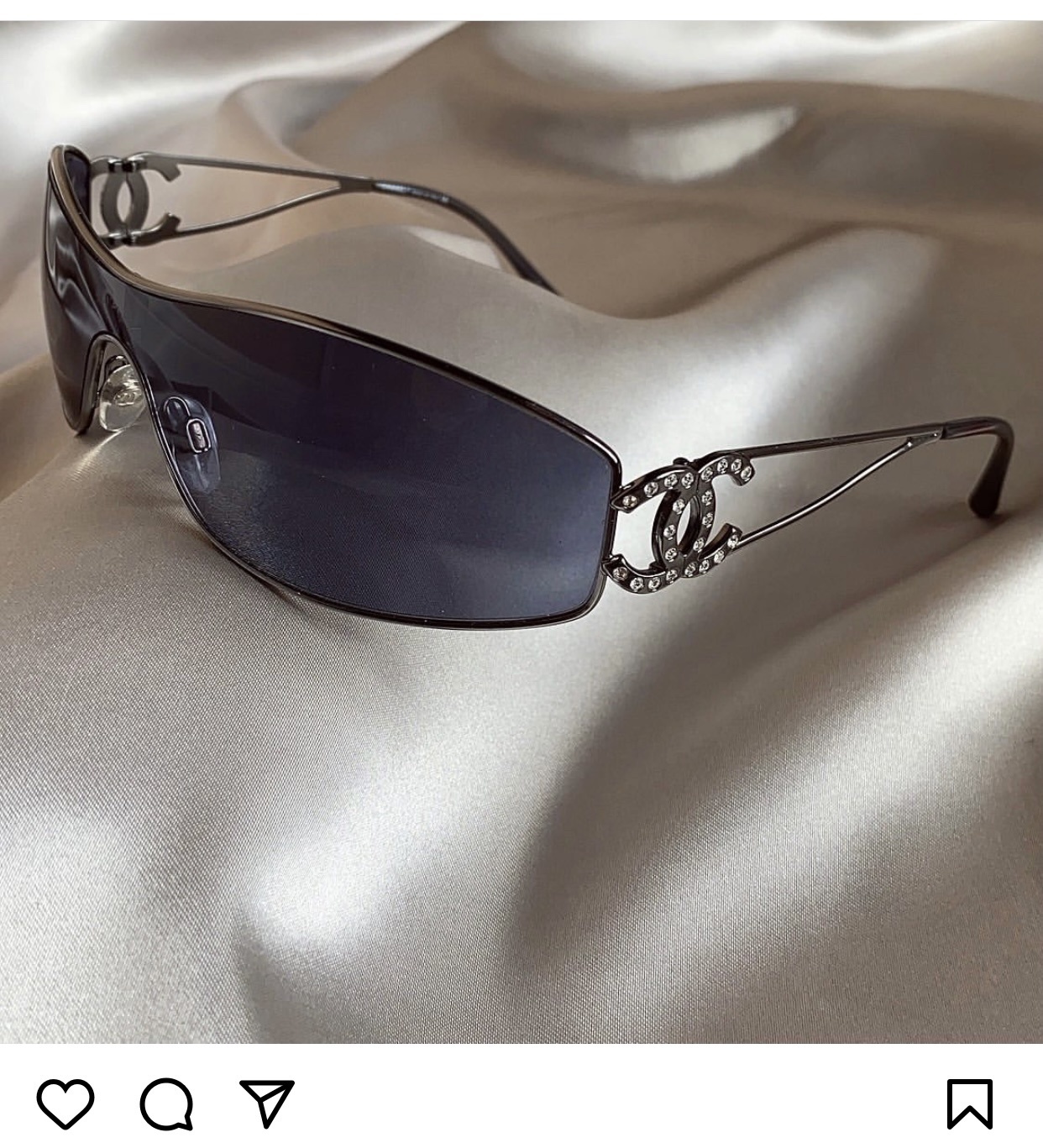 Vintage Y2K Rhinestone Shield Sunglasses – Luxury Wrap Around Style