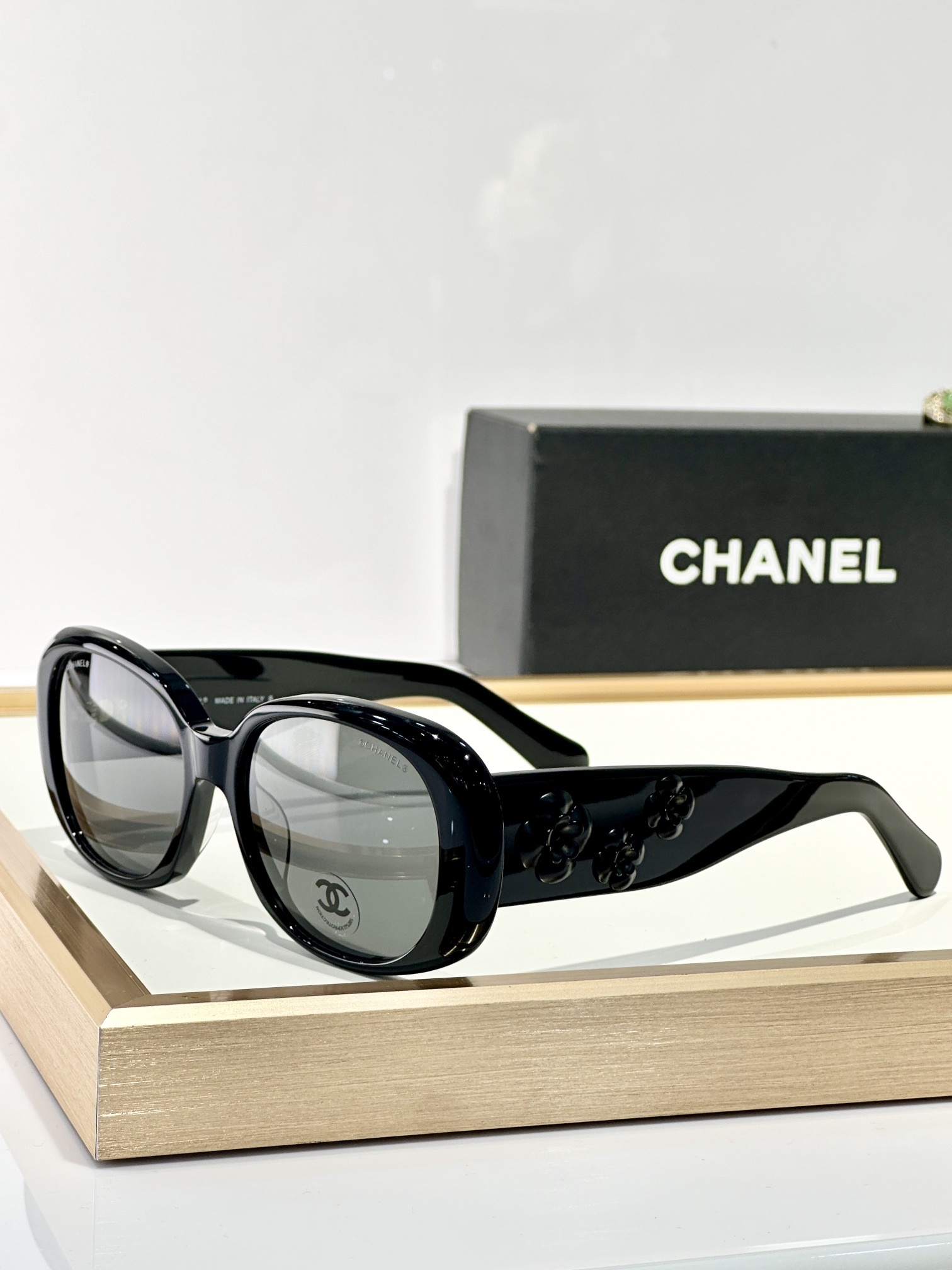 Chanel Camellia Flower Oversized Sunglasses – Elegant Luxury Eyewear