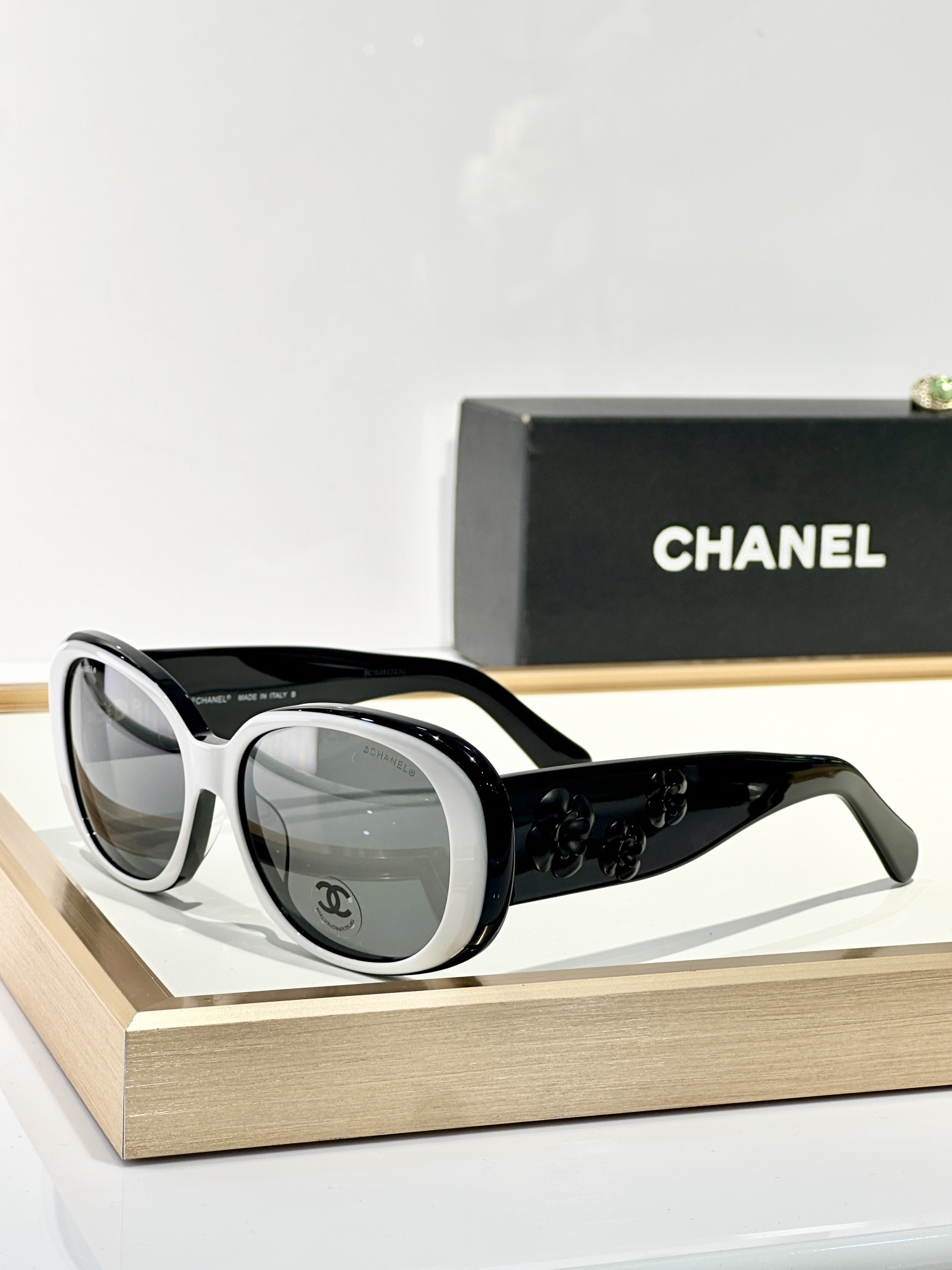 Chanel Camellia Flower Oversized Sunglasses – Elegant Luxury Eyewear