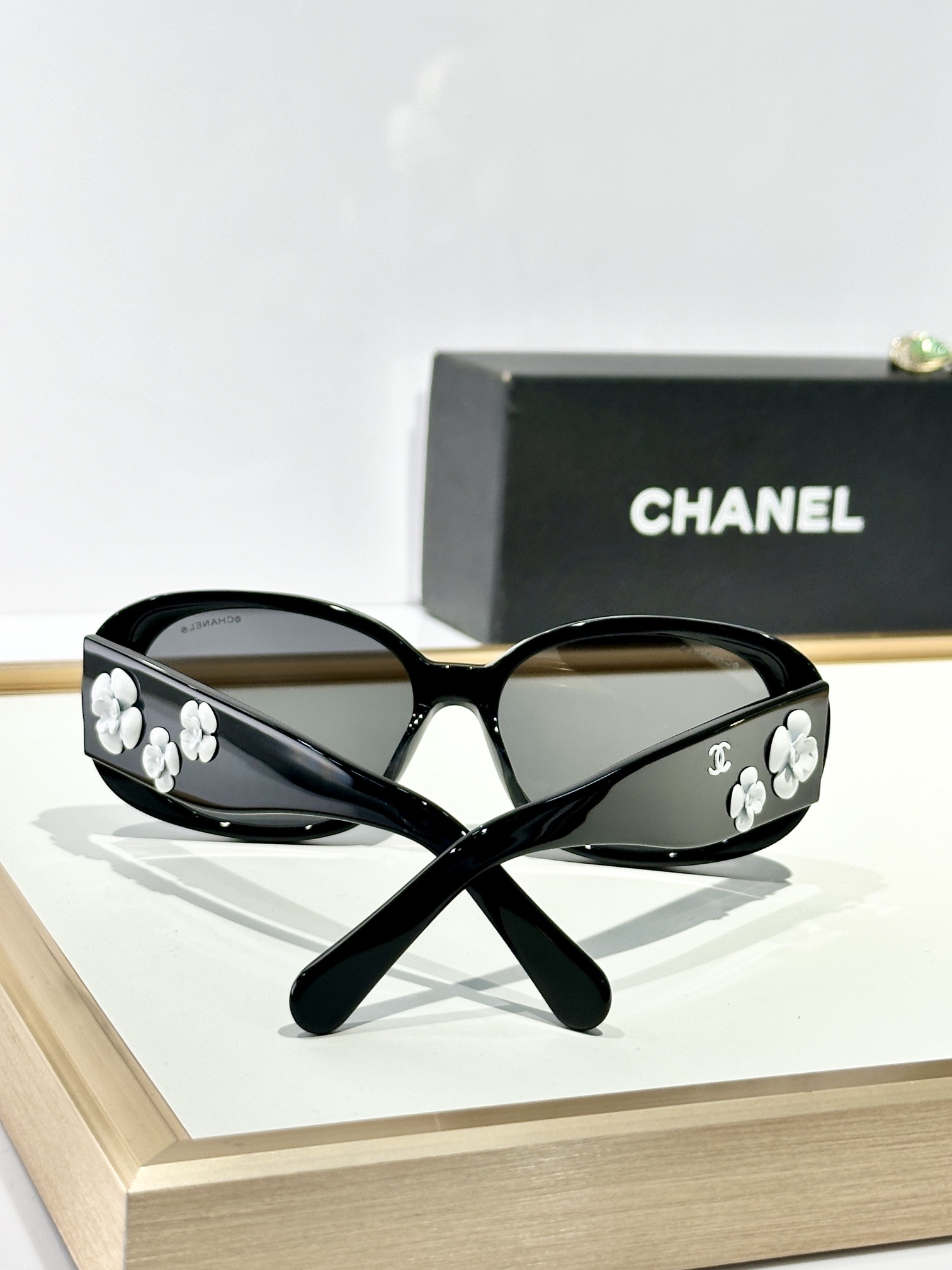 Chanel Camellia Flower Oversized Sunglasses – Elegant Luxury Eyewear