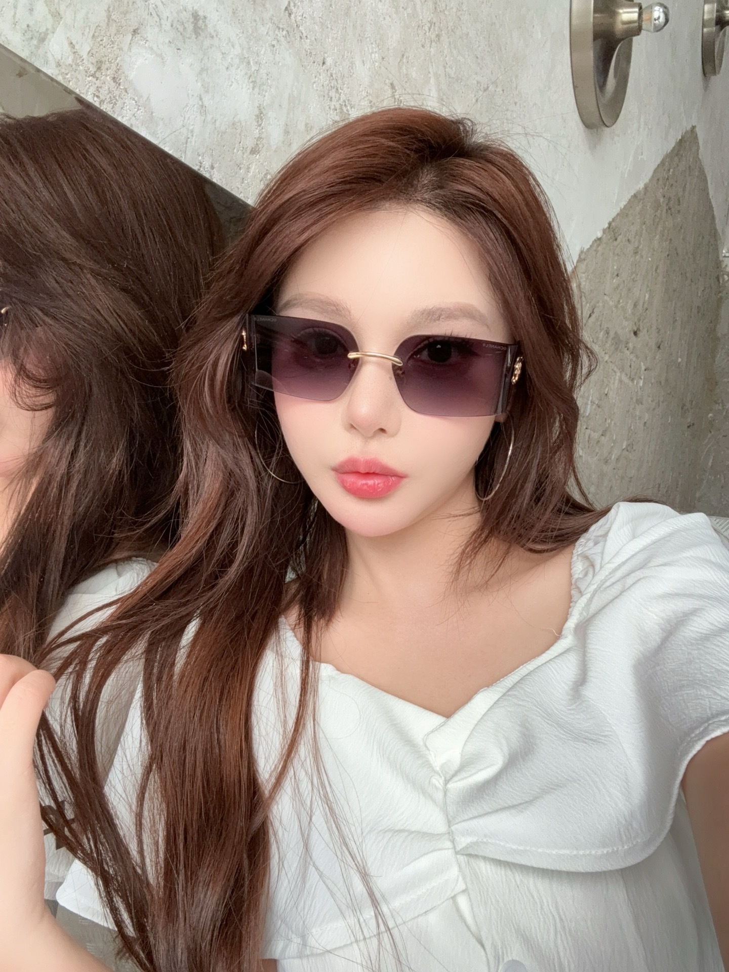 Luxury Women’s Rimless Rectangular Sunglasses – Chic Gradient Lens