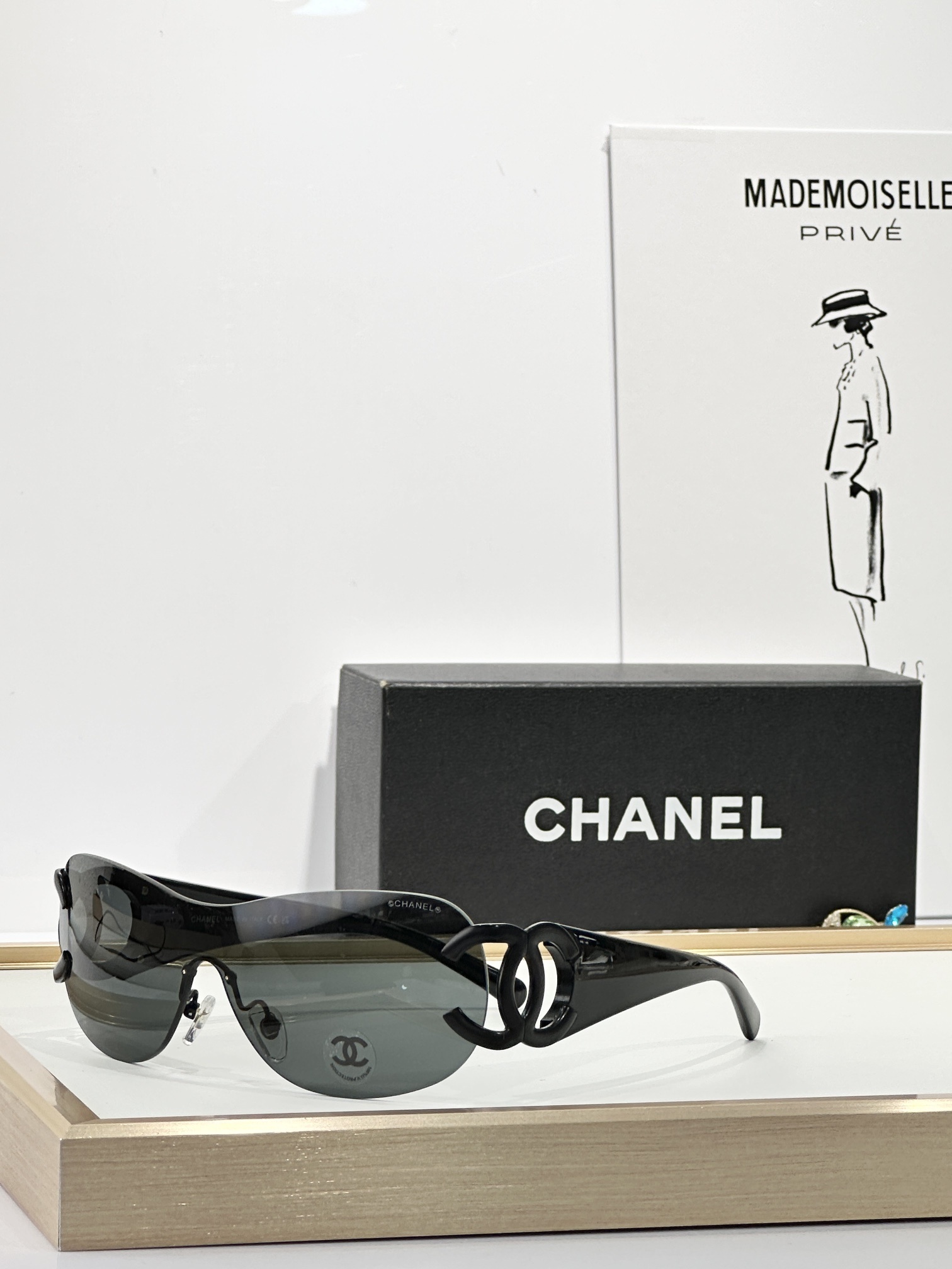 Chanel Black Shield Sunglasses – CC Logo Detail