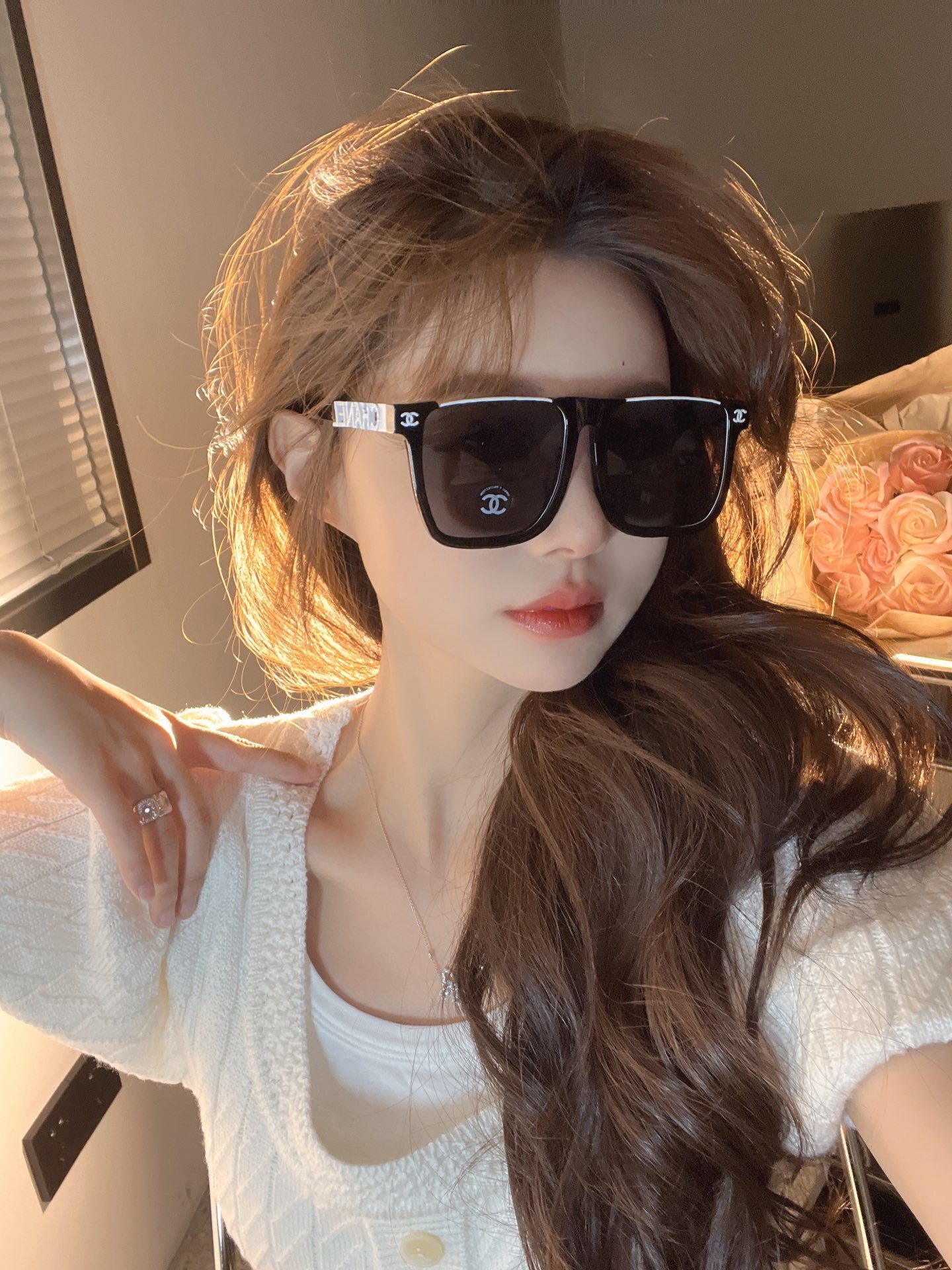 Luxury Oversized Square Sunglasses for Women – Chic Black Frame
