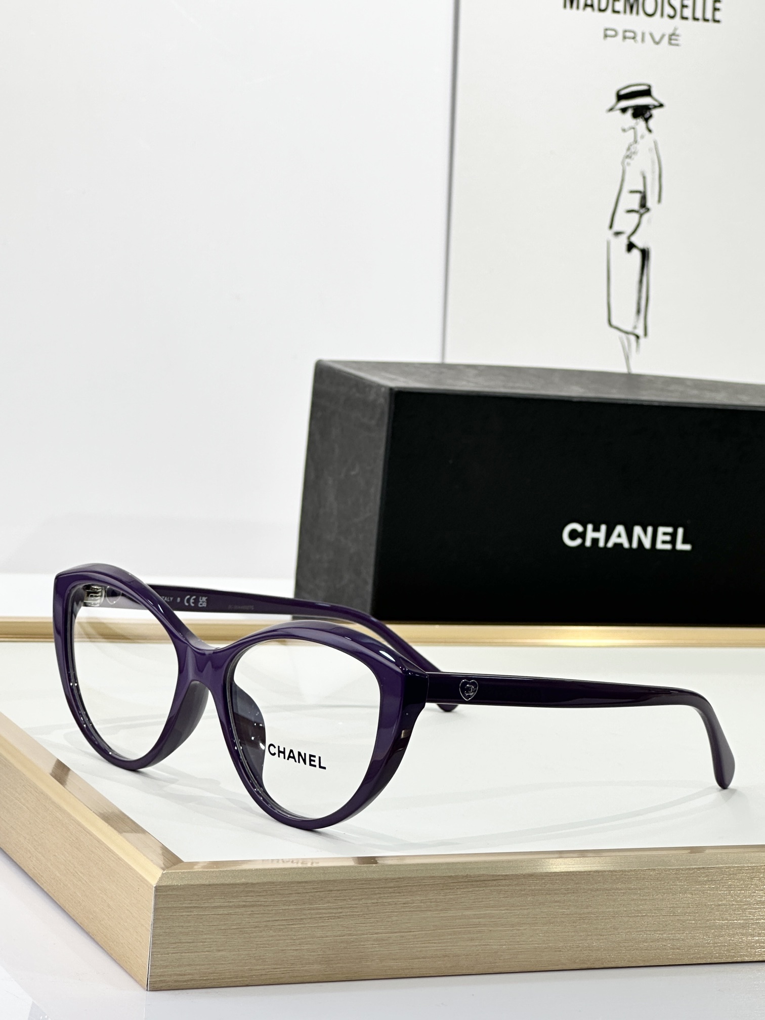 Chanel Luxury Cat-Eye Eyeglasses – Premium Women’s Optical Frames