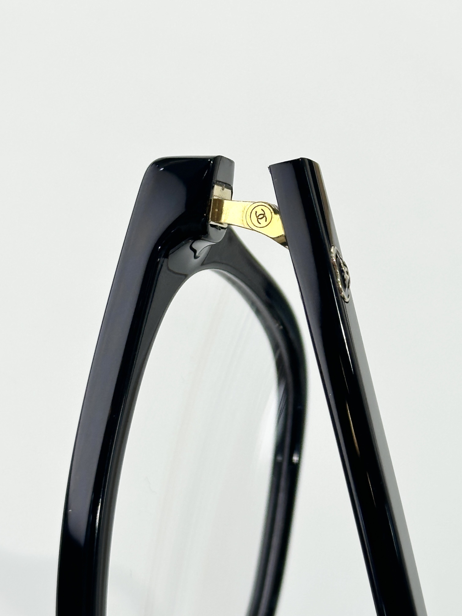 Chanel Women’s Luxury Eyeglasses – Elegant Cat-Eye Optical Frames