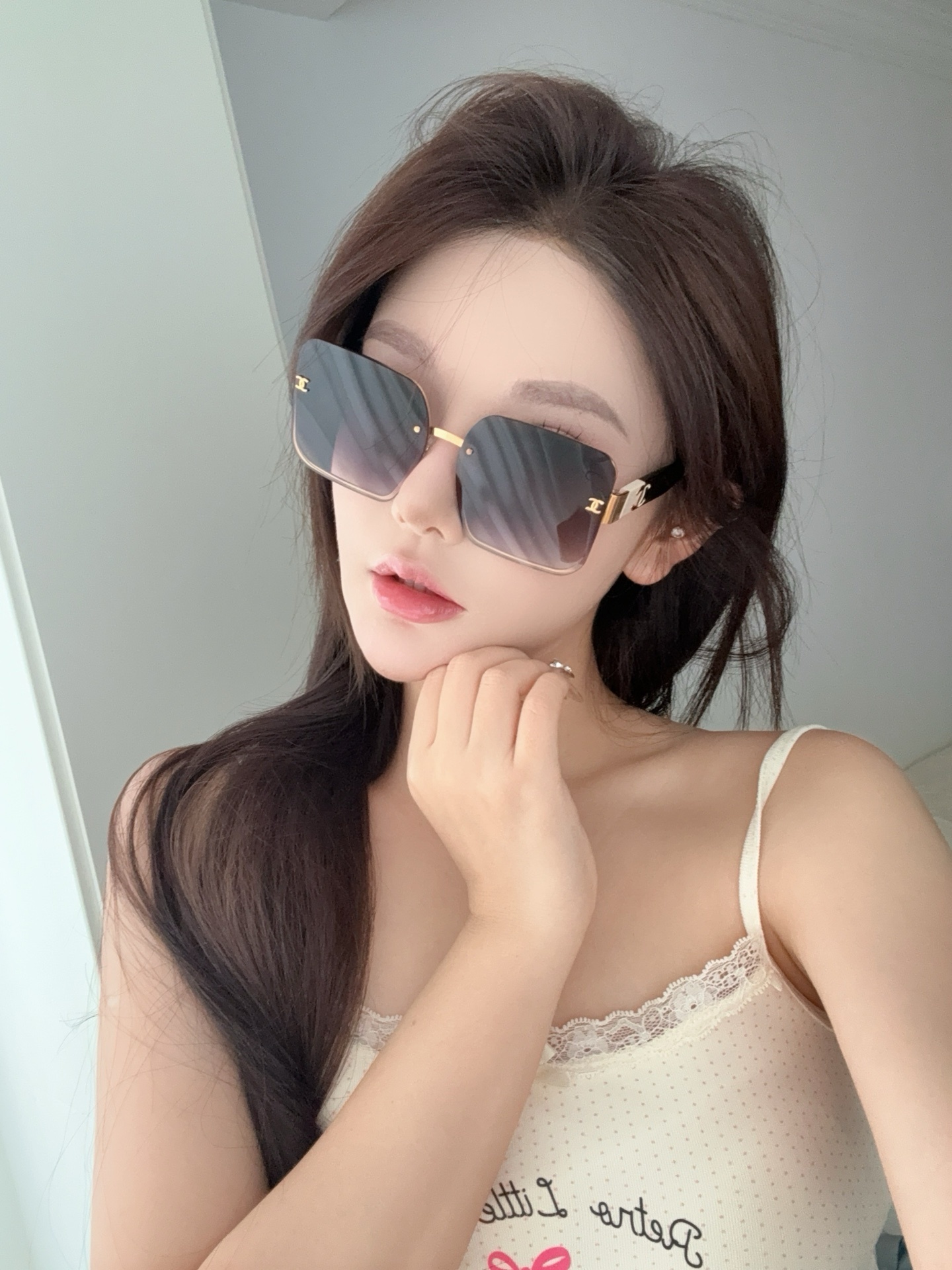 Luxury Oversized Square Sunglasses for Women – Gradient Brown Lenses