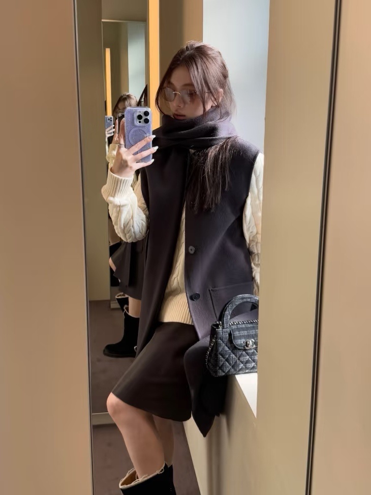 Chanel Rimless Pink Cat-Eye Sunglasses with Gold Hardware