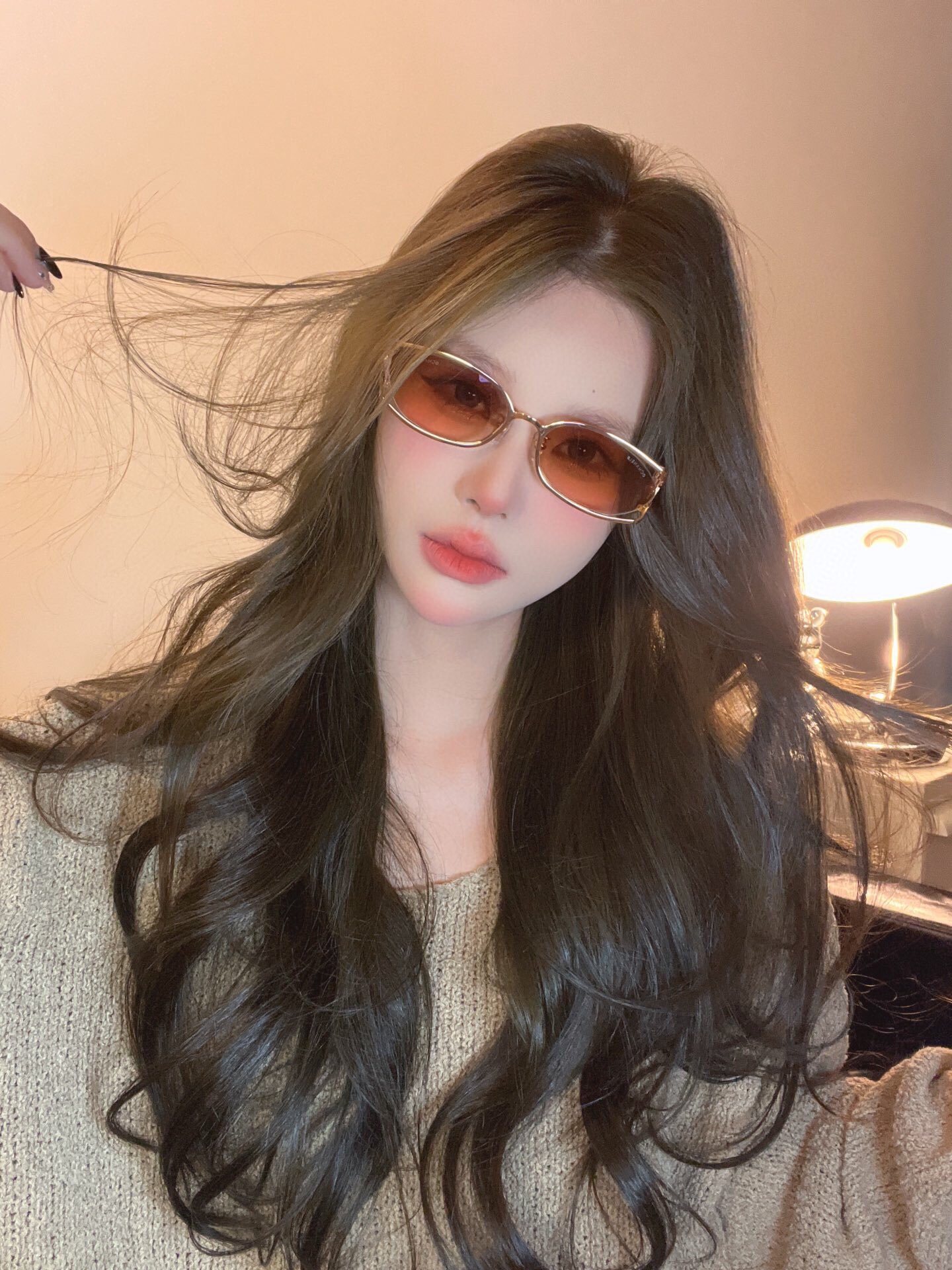 Vintage Oval Sunglasses for Women – Retro Y2K Chic Tinted Eyewear