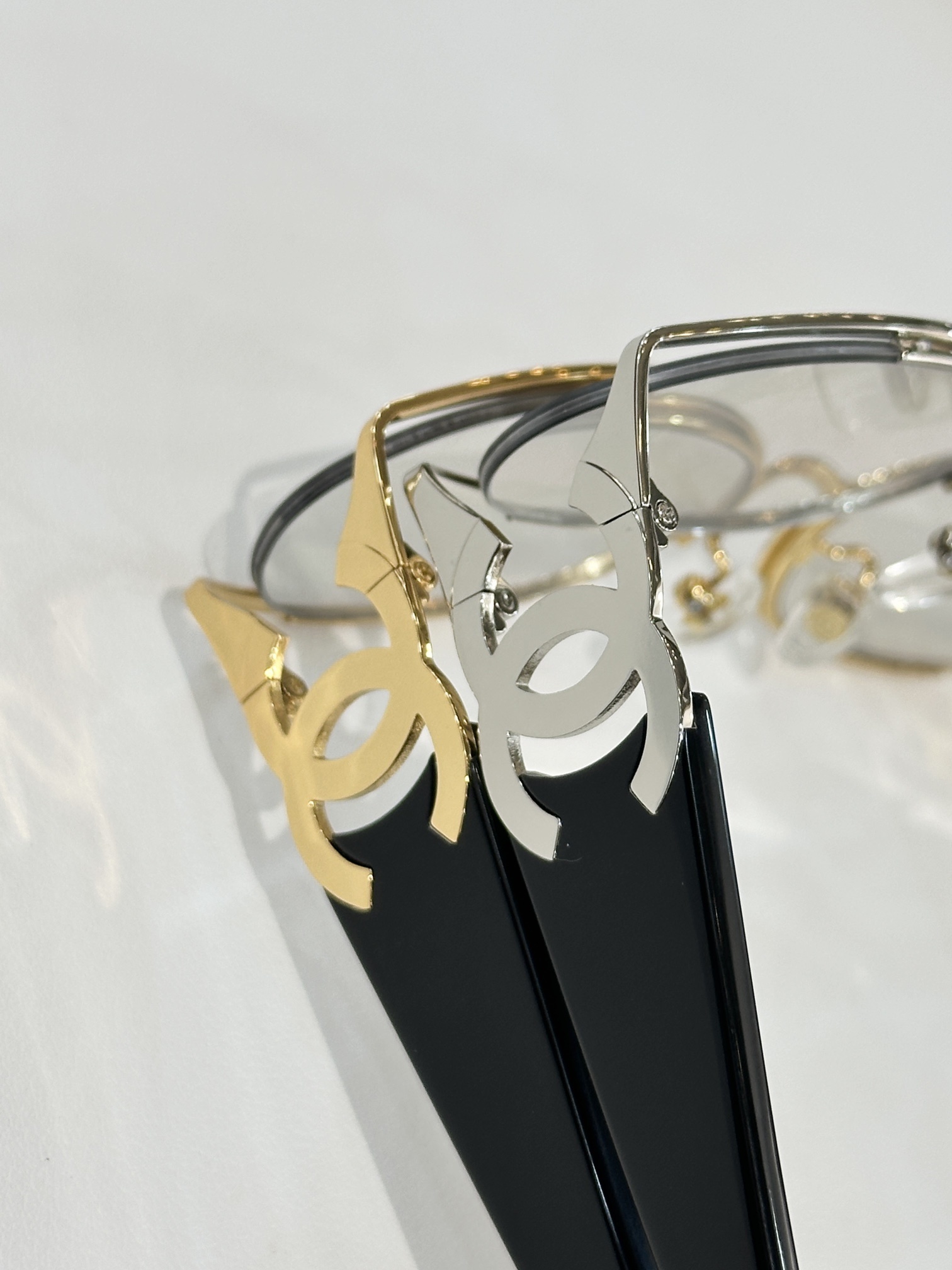 Chanel Vintage Oval Sunglasses – Luxury CC Logo Designer Eyewear