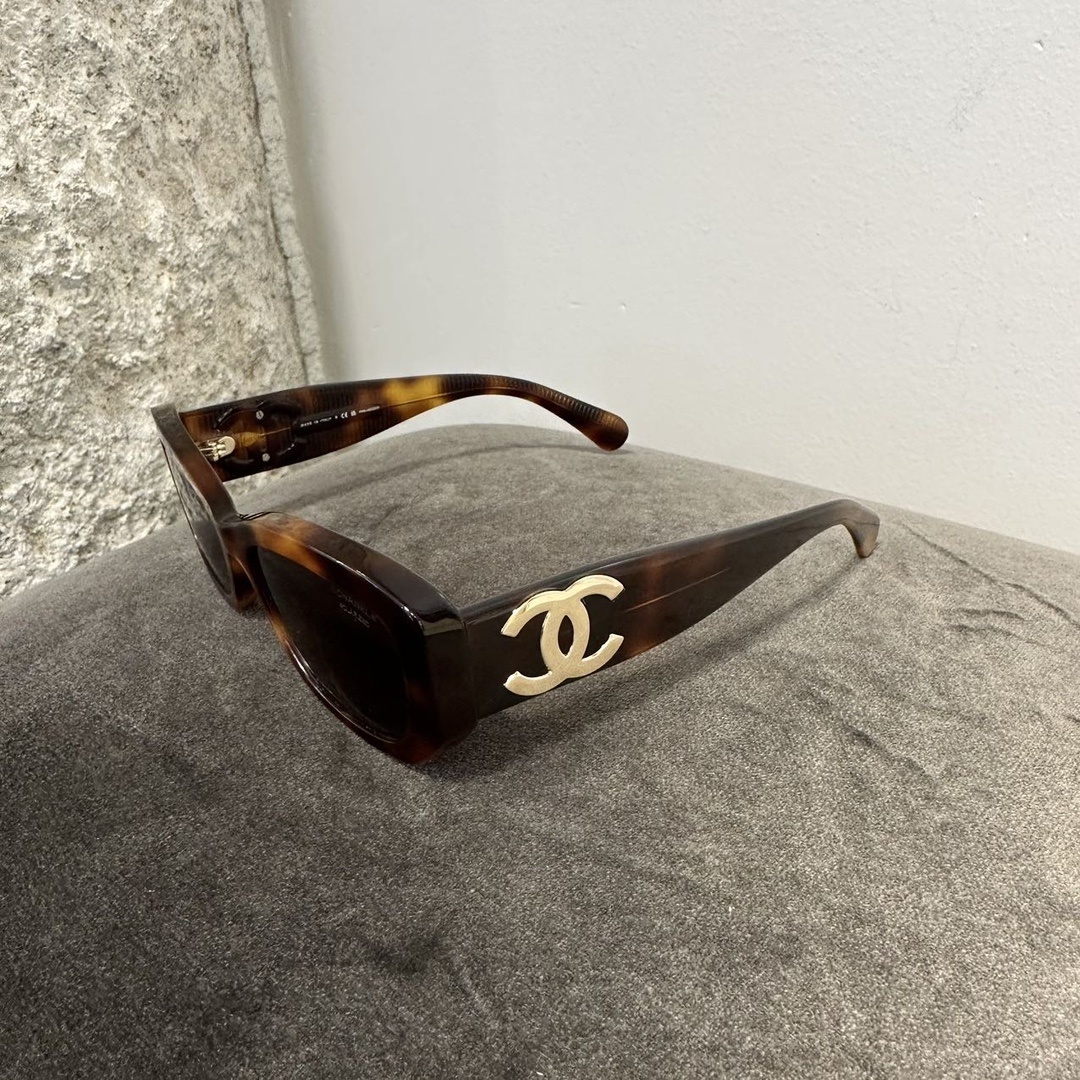 Chanel CC Logo Rectangular Sunglasses – Premium Luxury Eyewear