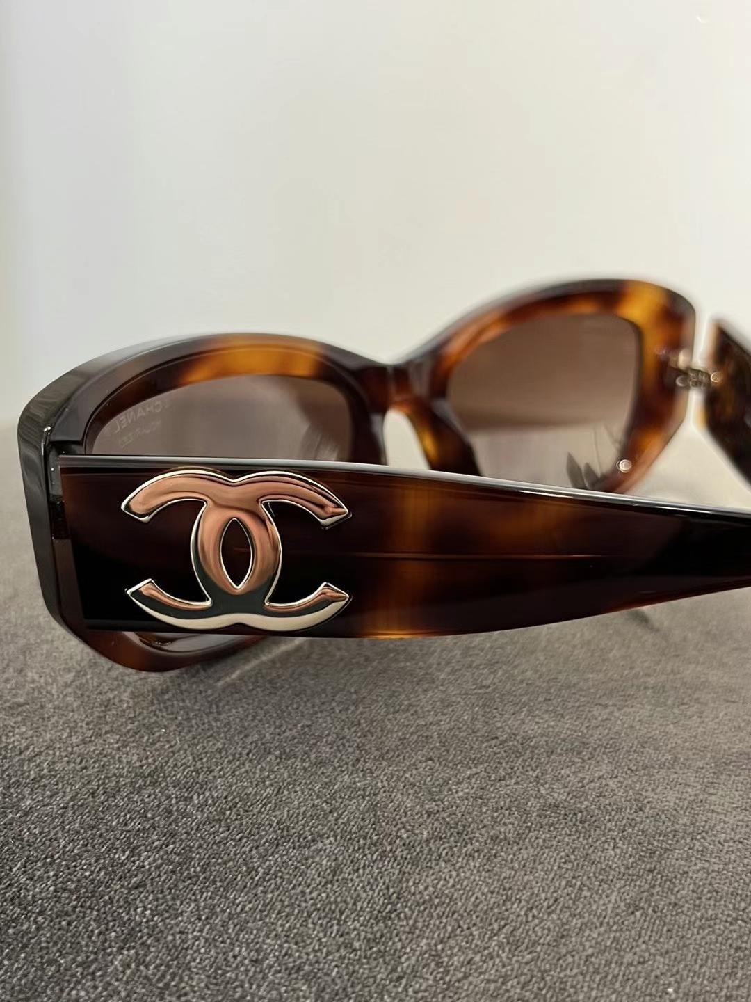 Chanel CC Logo Rectangular Sunglasses – Premium Luxury Eyewear